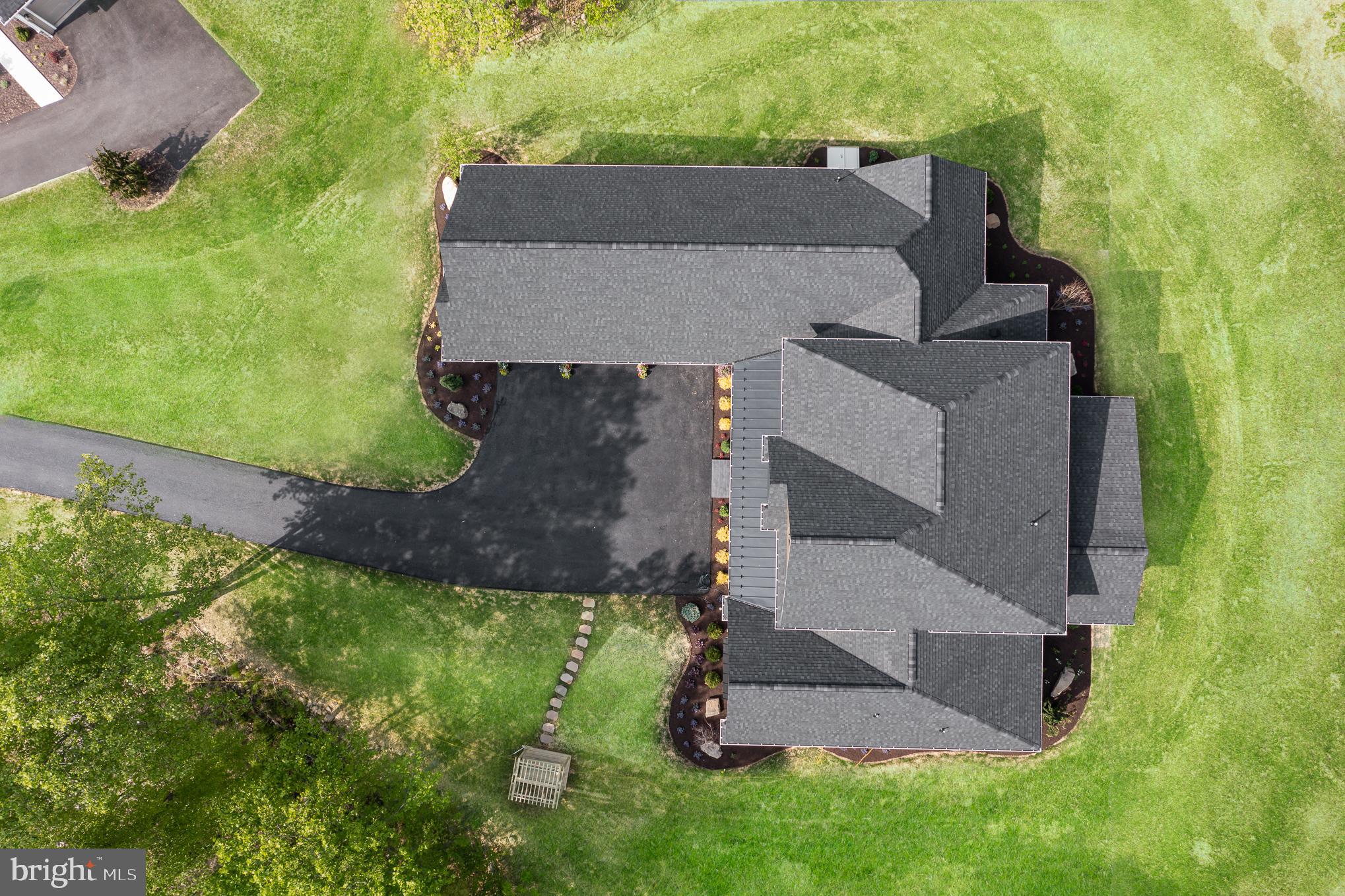 AUTUMN OAKS - Residential