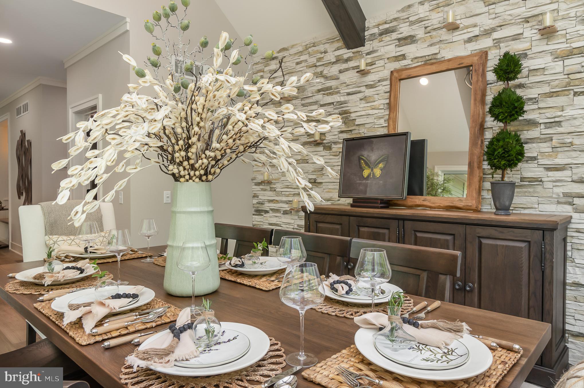 AUTUMN OAKS - Residential