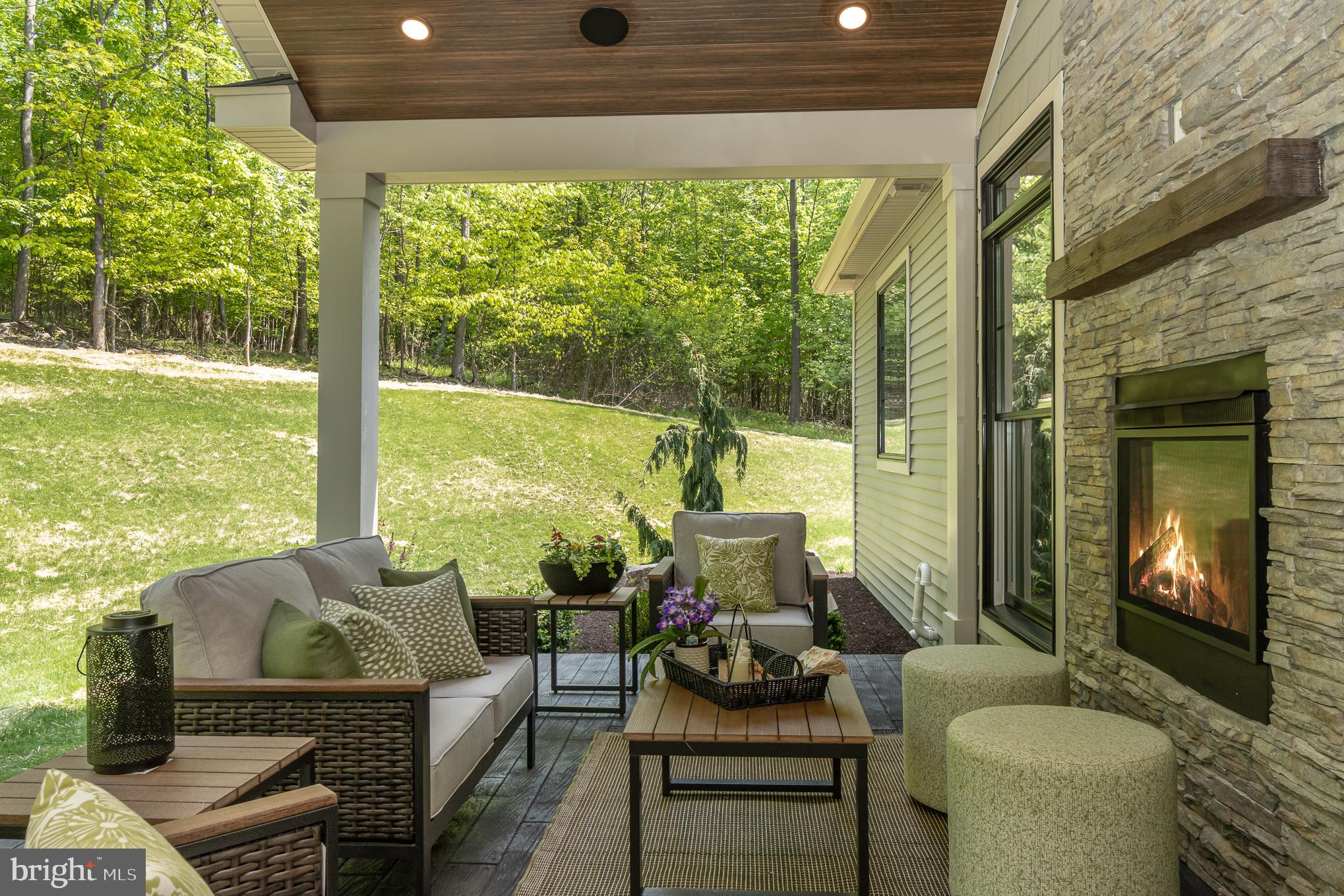 AUTUMN OAKS - Residential