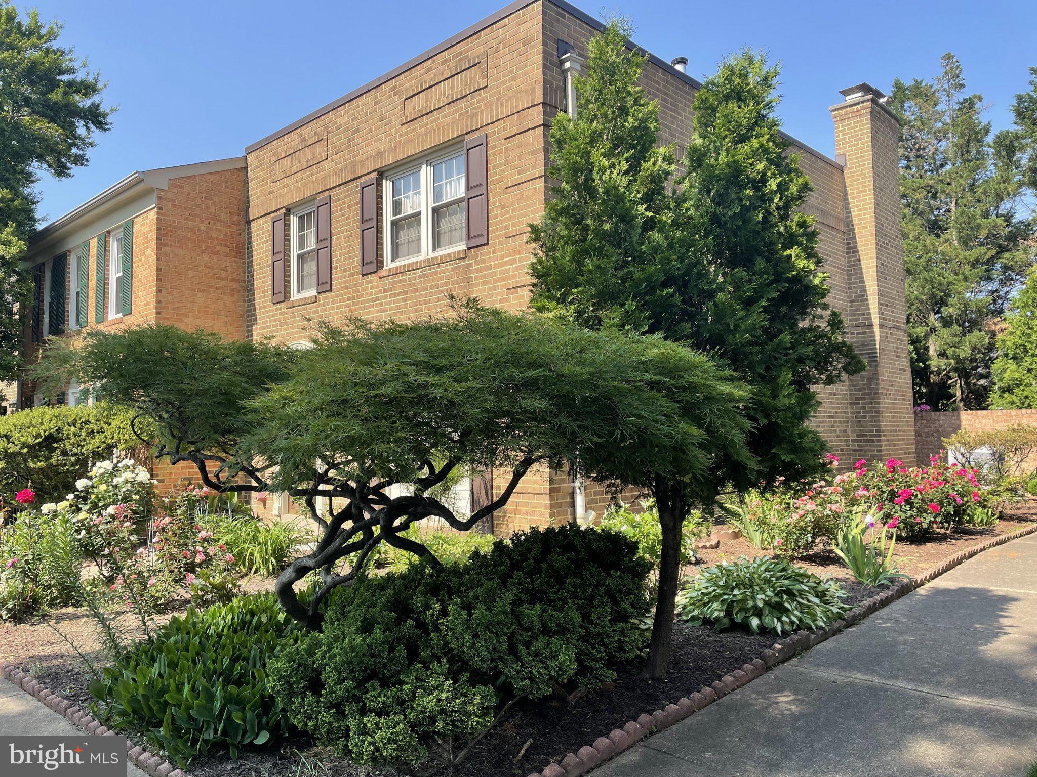 HALLCREST HEIGHTS - Residential