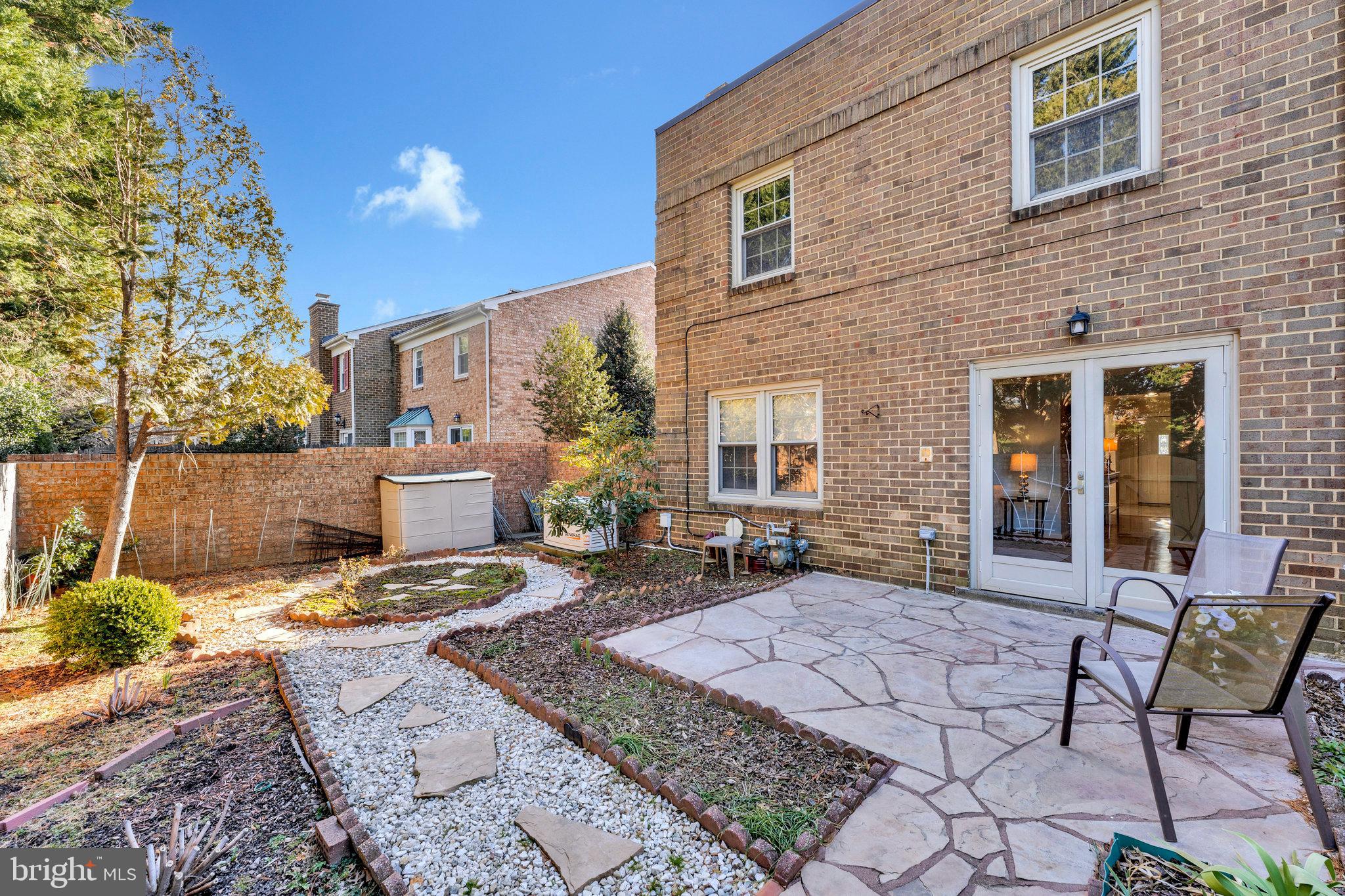 HALLCREST HEIGHTS - Residential