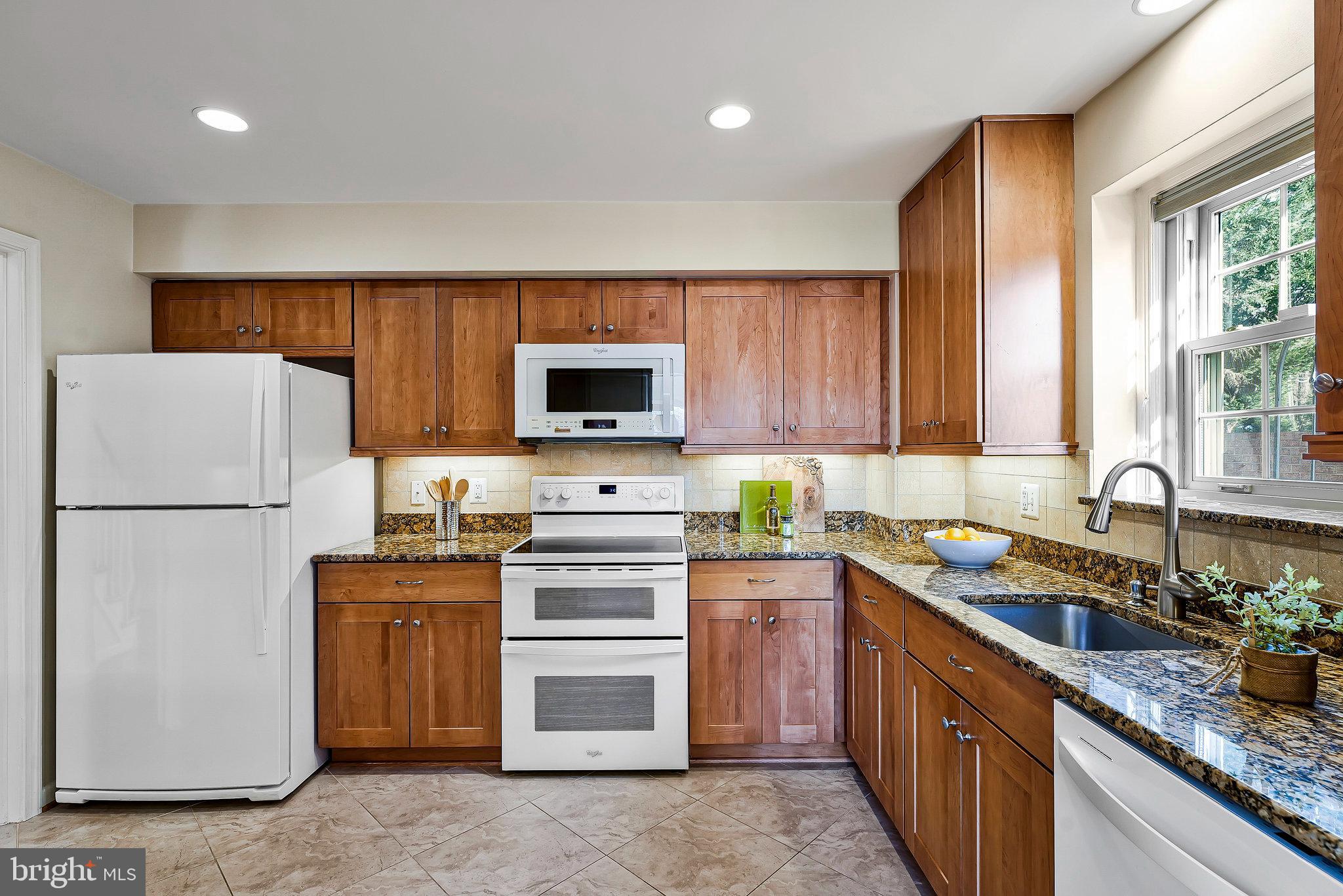 HALLCREST HEIGHTS - Residential