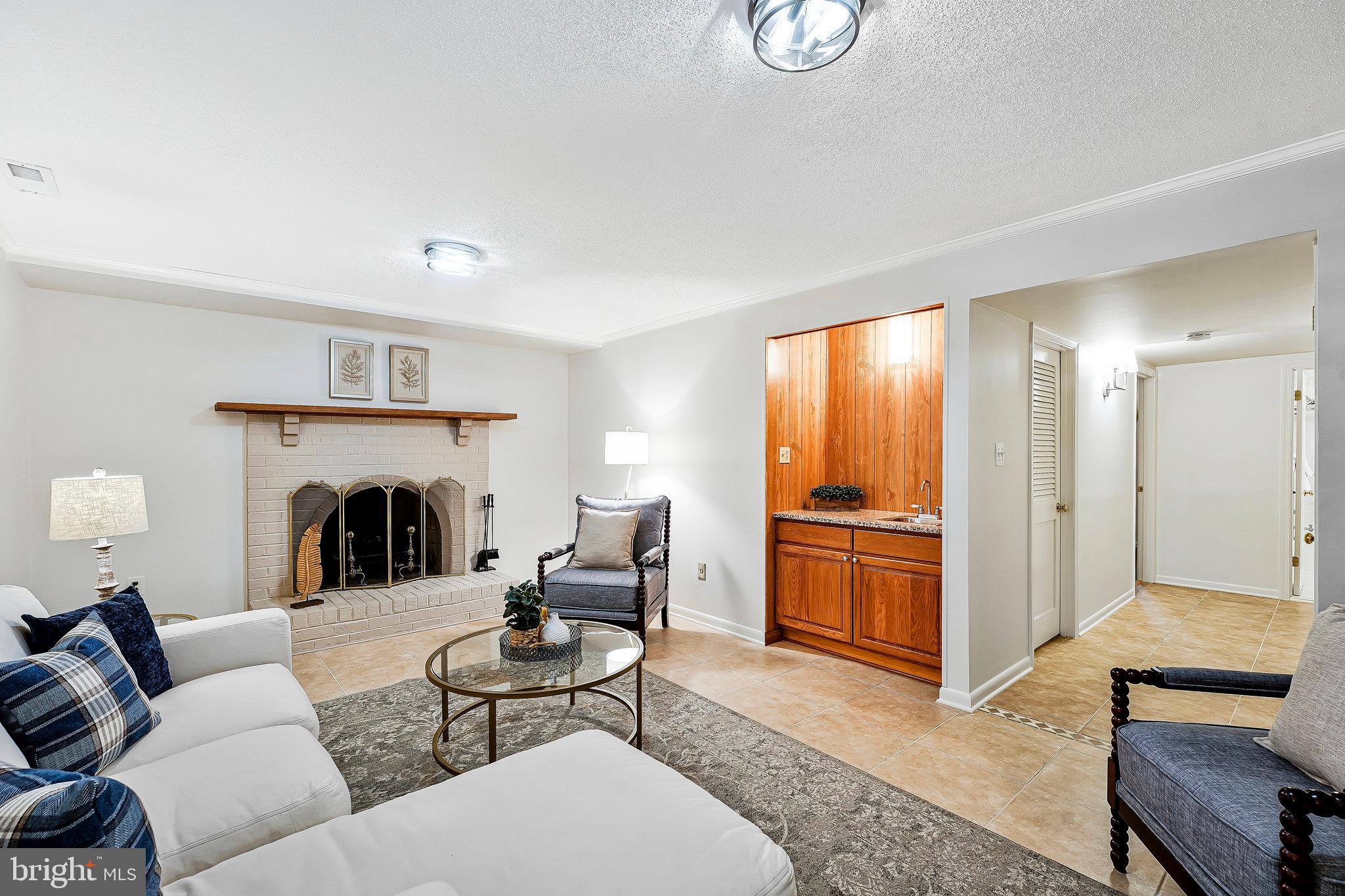 HALLCREST HEIGHTS - Residential