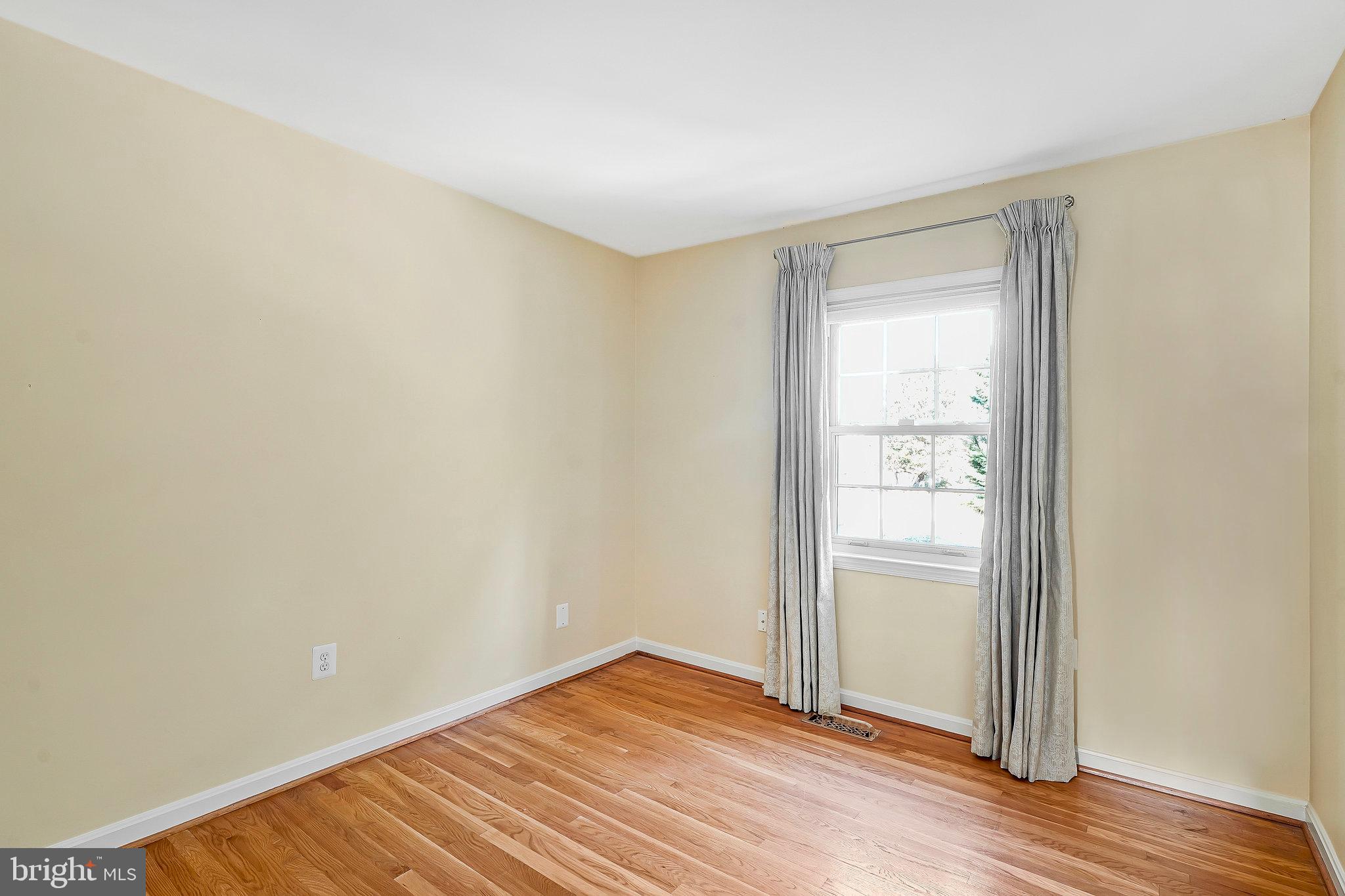 HALLCREST HEIGHTS - Residential