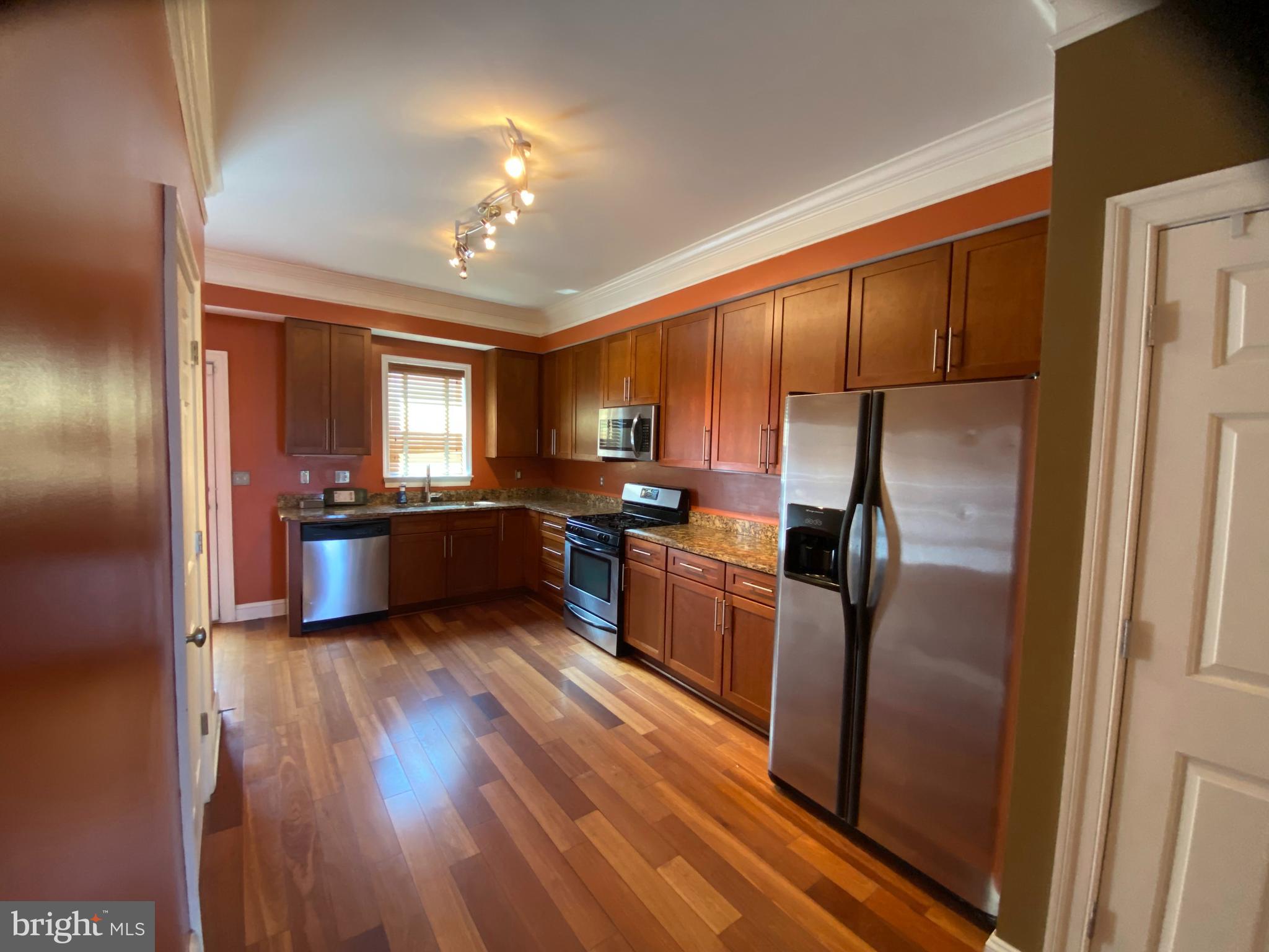 LOCUST POINT - Residential Lease