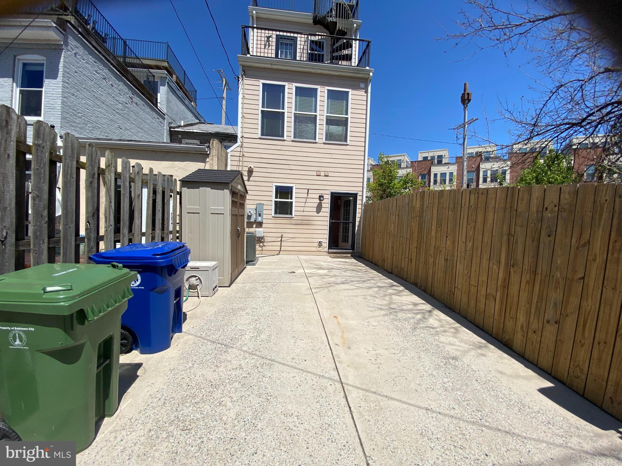 LOCUST POINT - Residential Lease