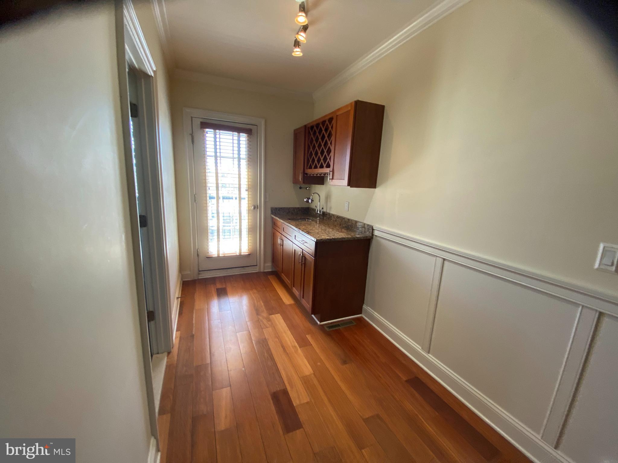 LOCUST POINT - Residential Lease