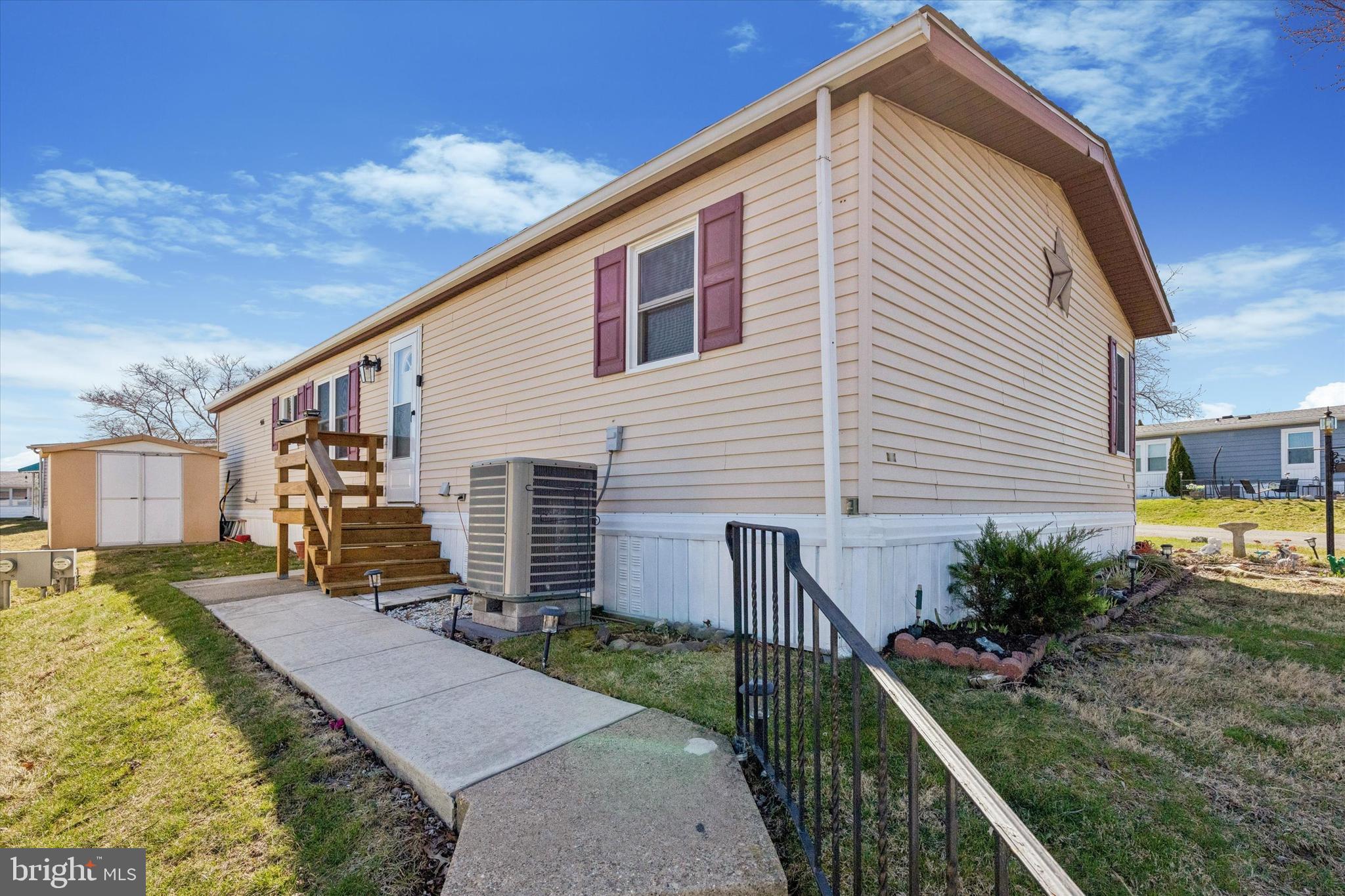 NESHAMINY FALLS - Residential