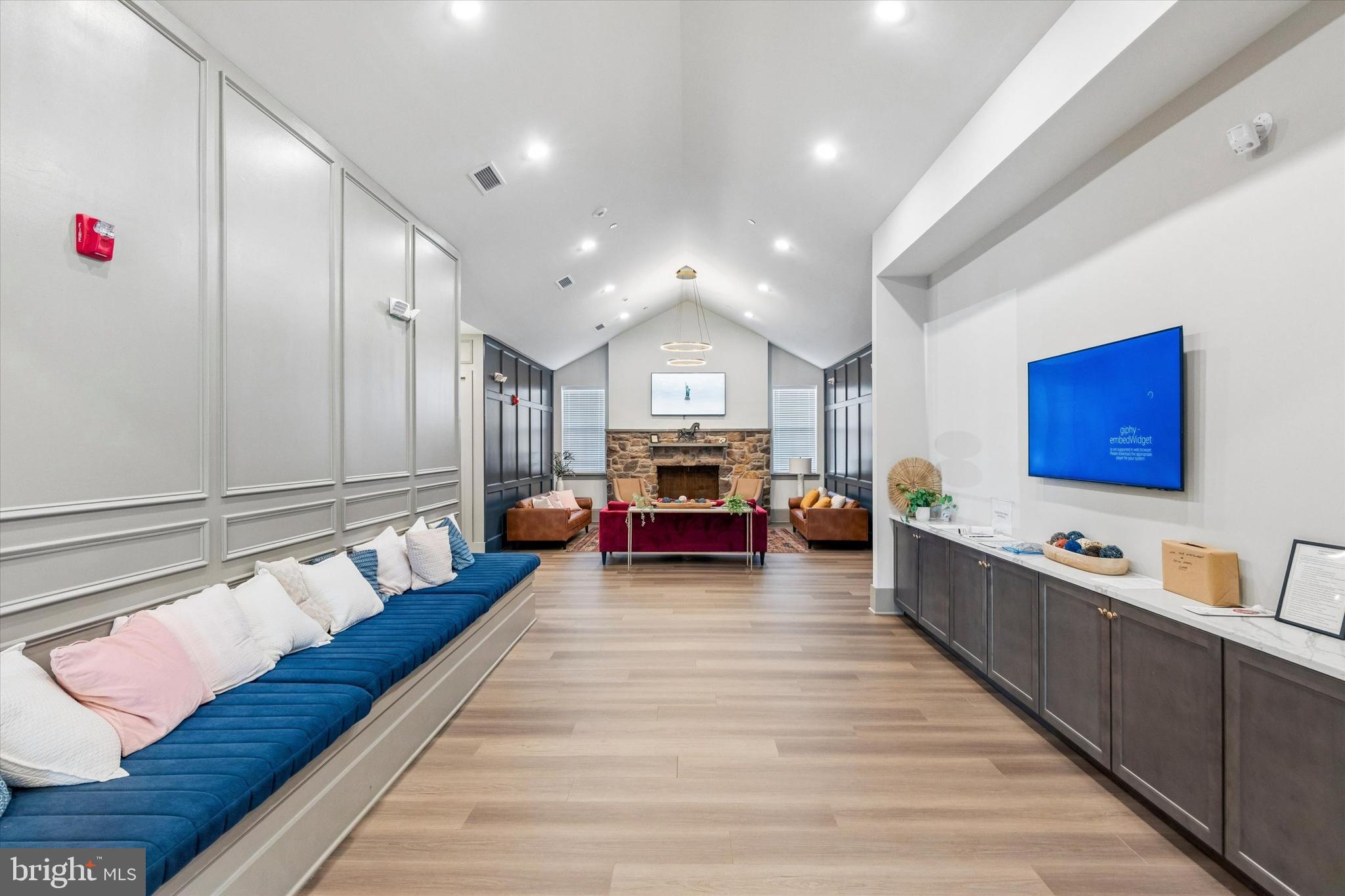 NESHAMINY FALLS - Residential