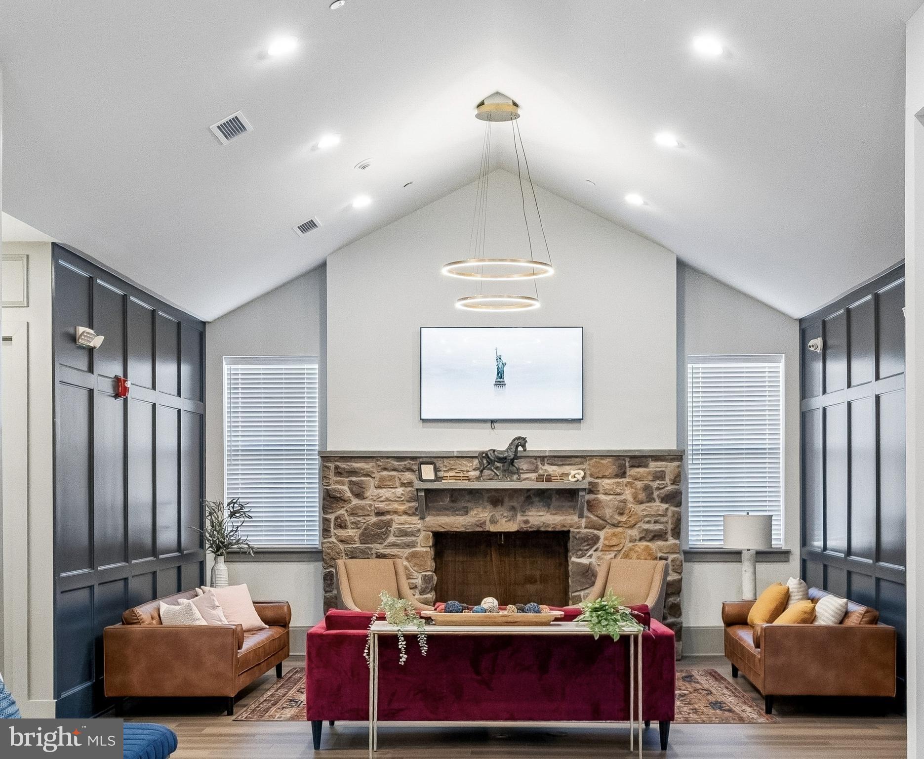 NESHAMINY FALLS - Residential