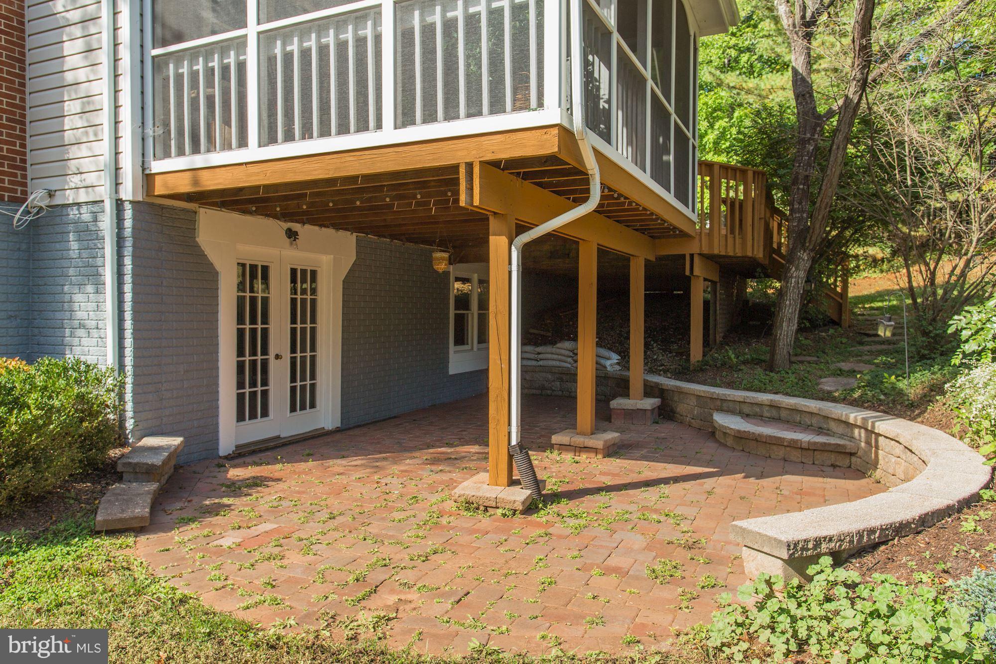 FRANKLIN GLEN - Residential