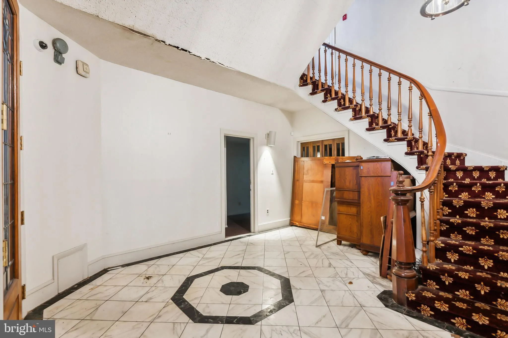 Philadelphia, Pennsylvania 19103, United States, 4 Bedrooms Bedrooms, ,Residential,Active,8839