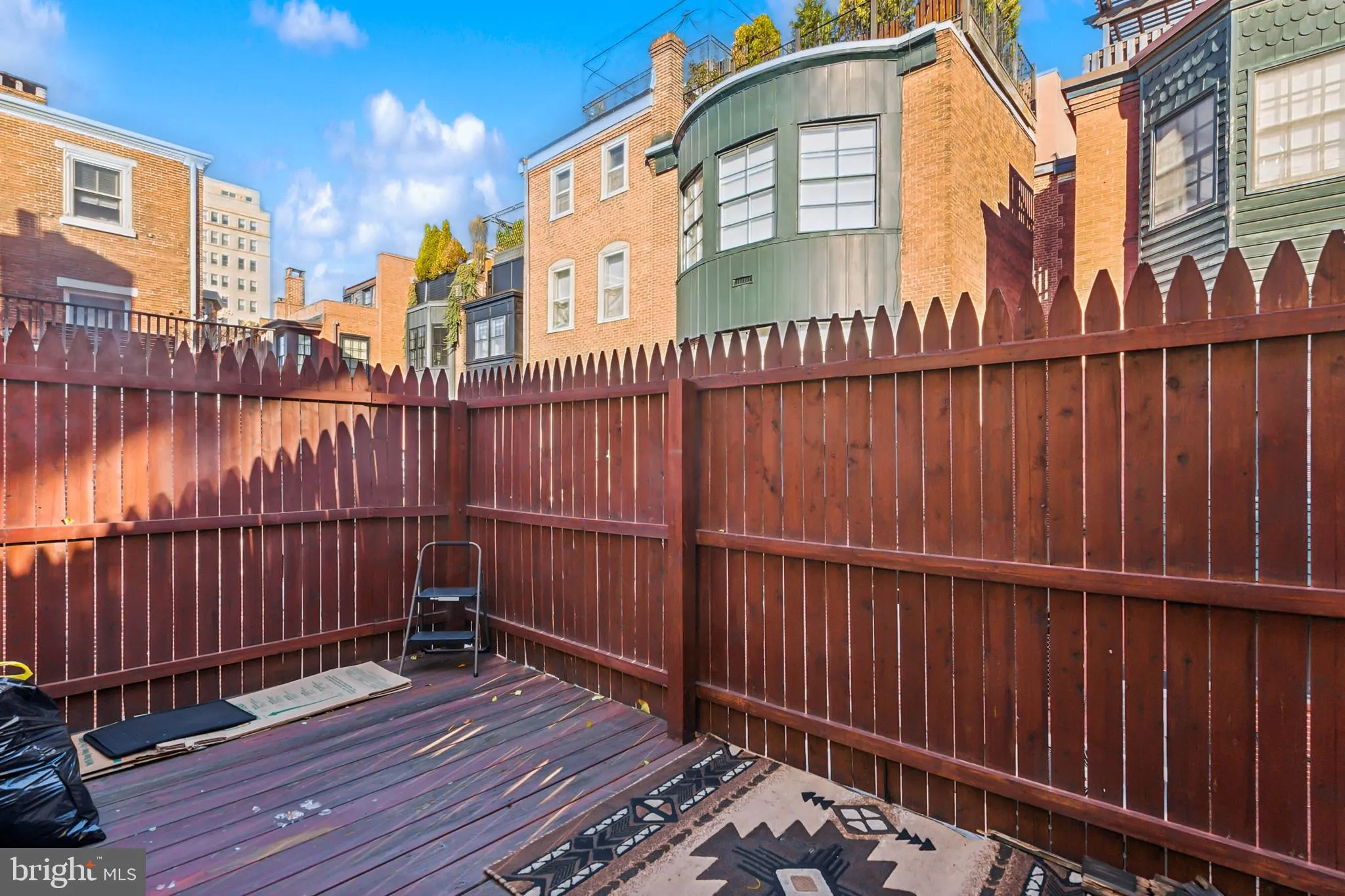 Philadelphia, Pennsylvania 19103, United States, 4 Bedrooms Bedrooms, ,Residential,Active,8839