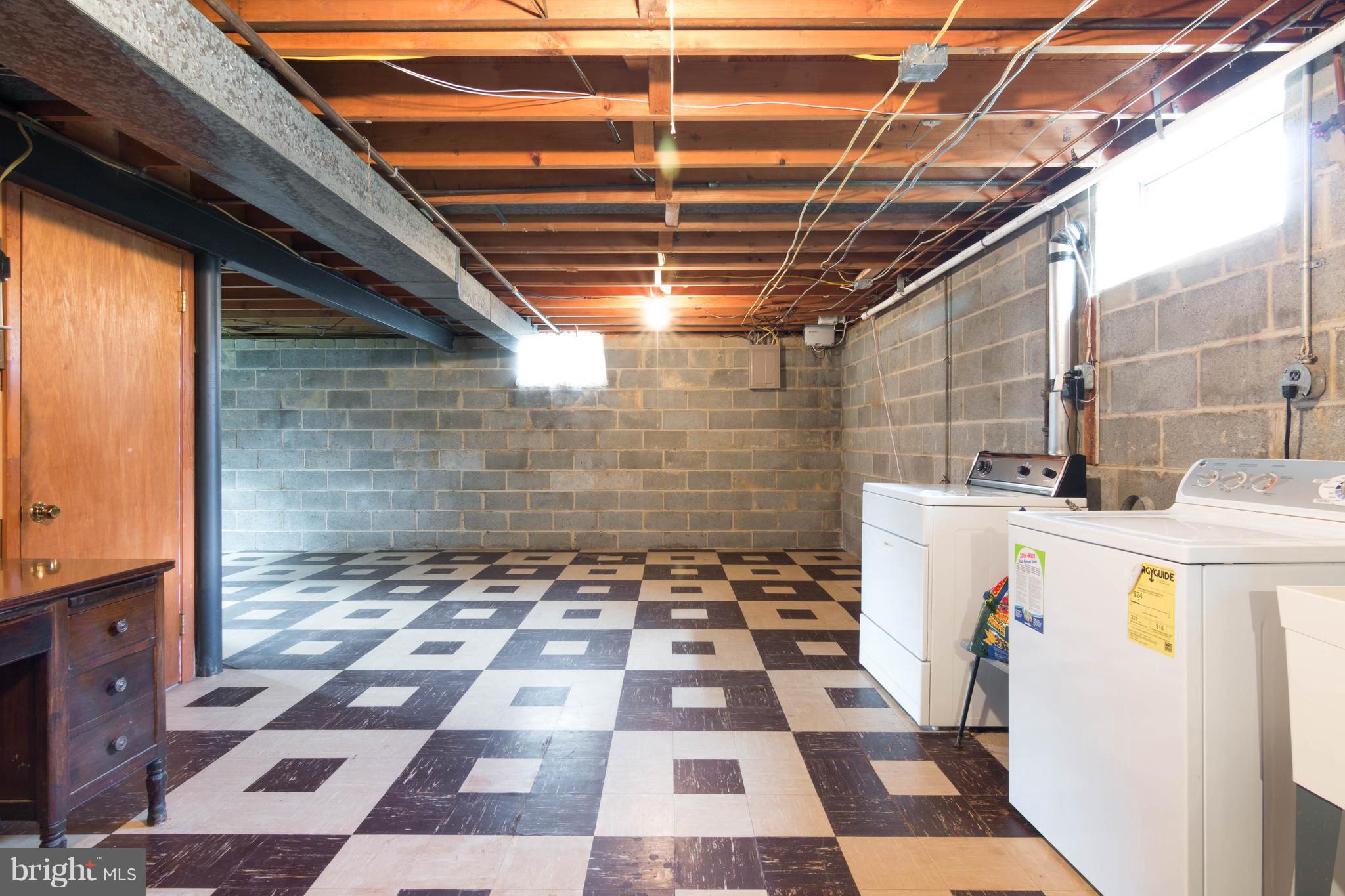 CHARTLEY - Residential