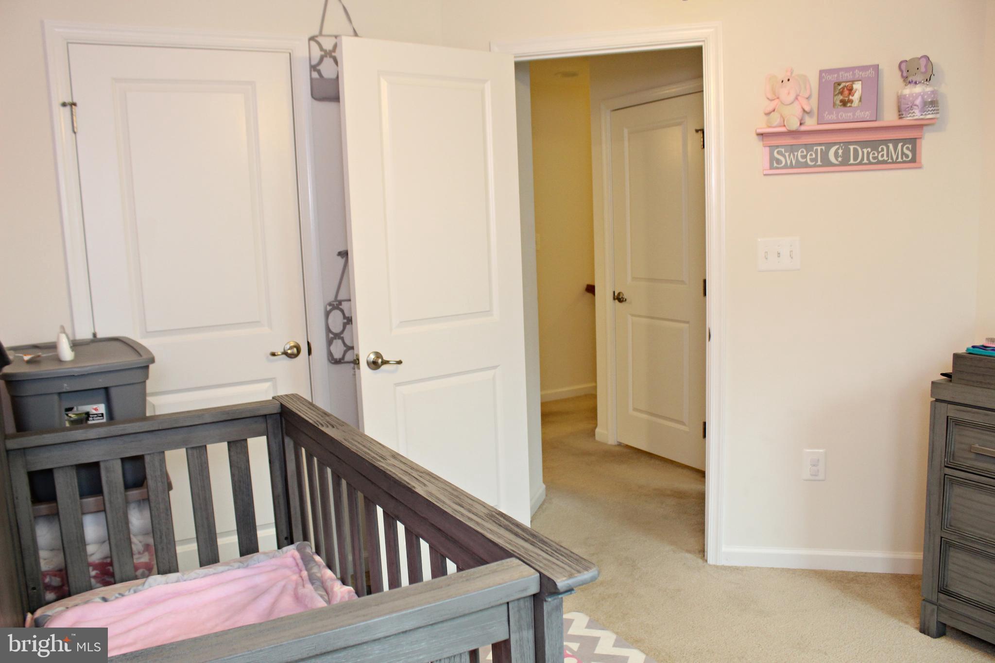 GOVERNORS ROW - Residential