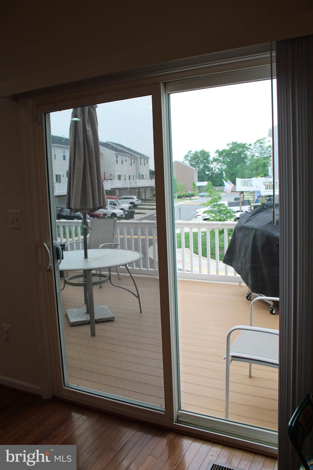 GOVERNORS ROW - Residential