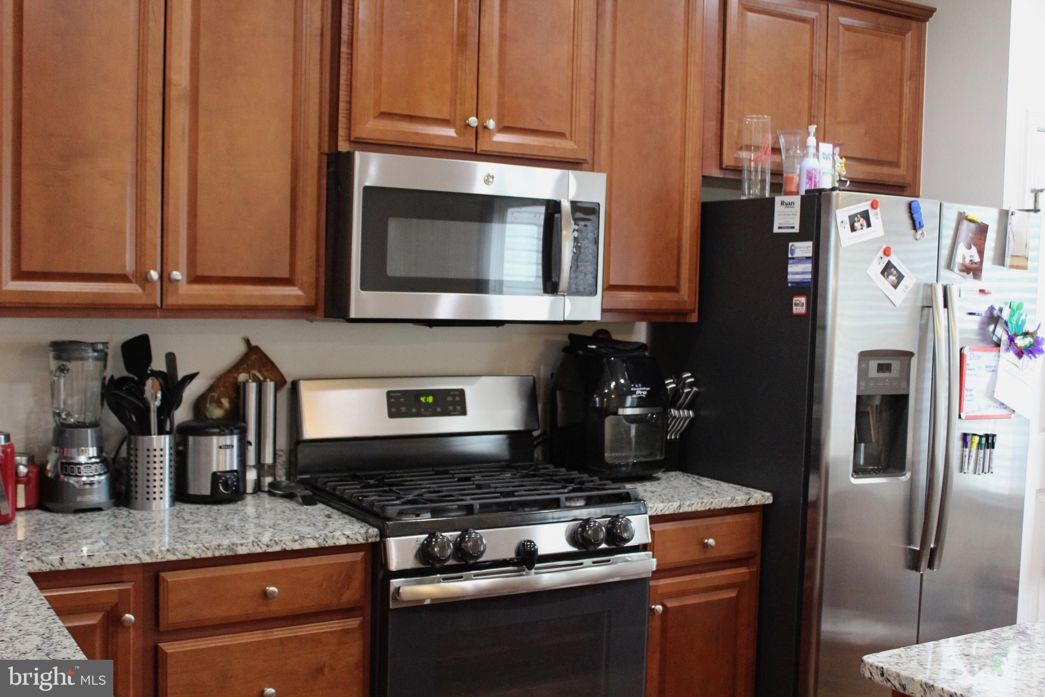 GOVERNORS ROW - Residential