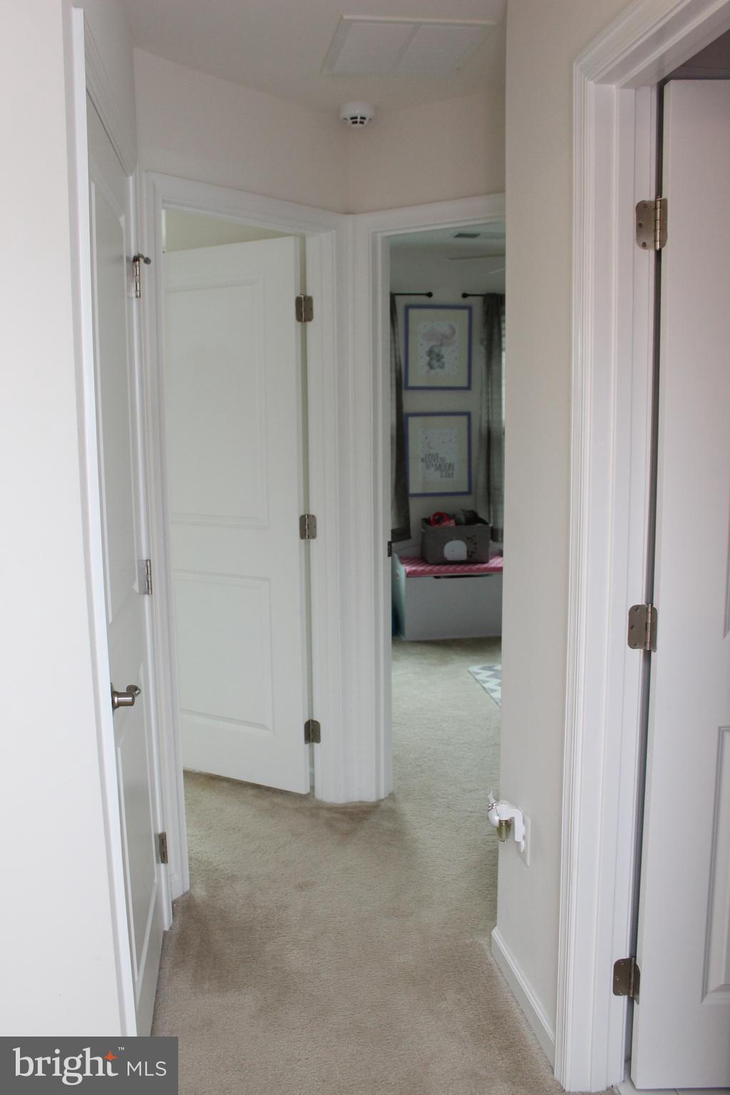 GOVERNORS ROW - Residential