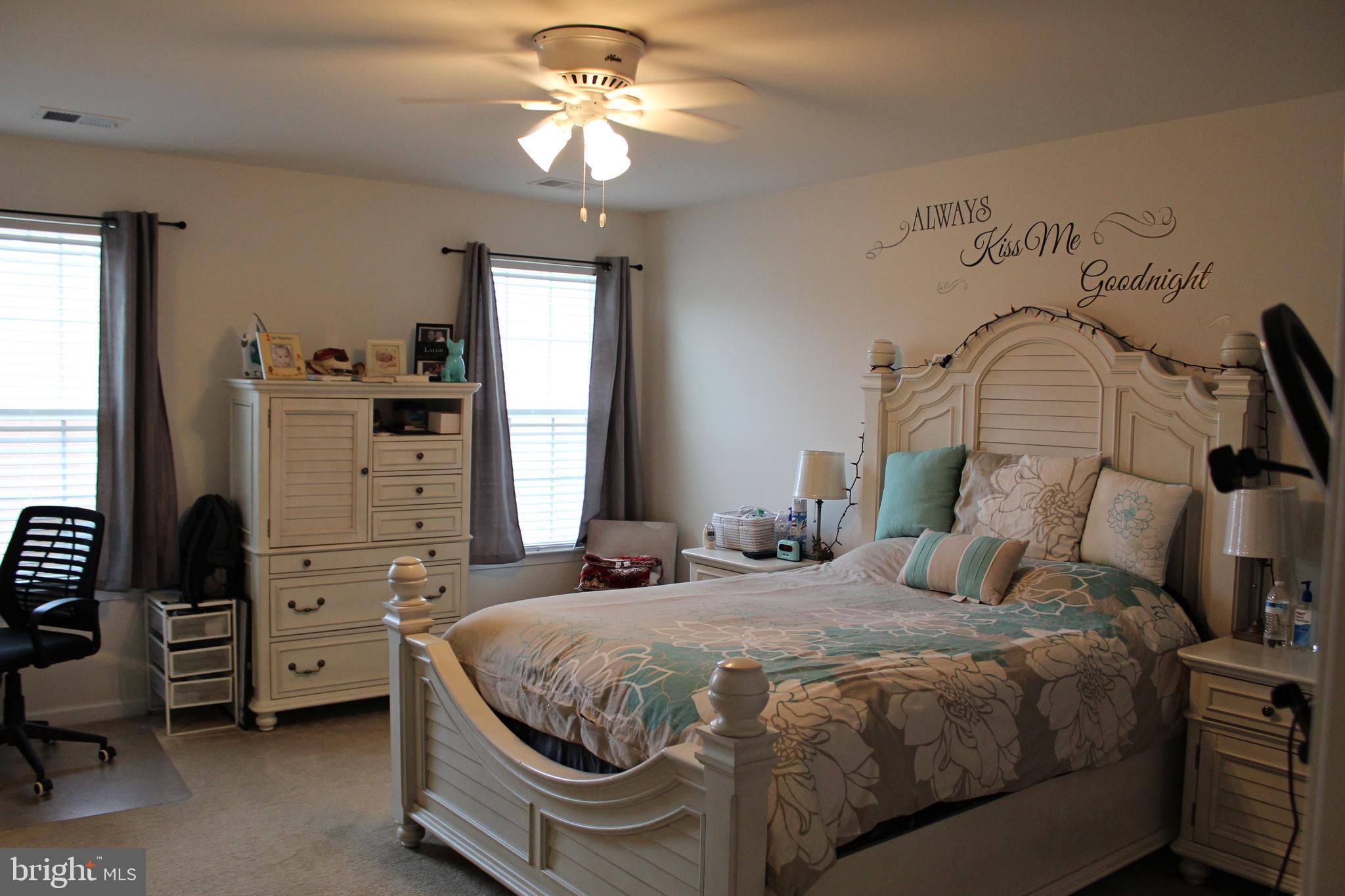 GOVERNORS ROW - Residential