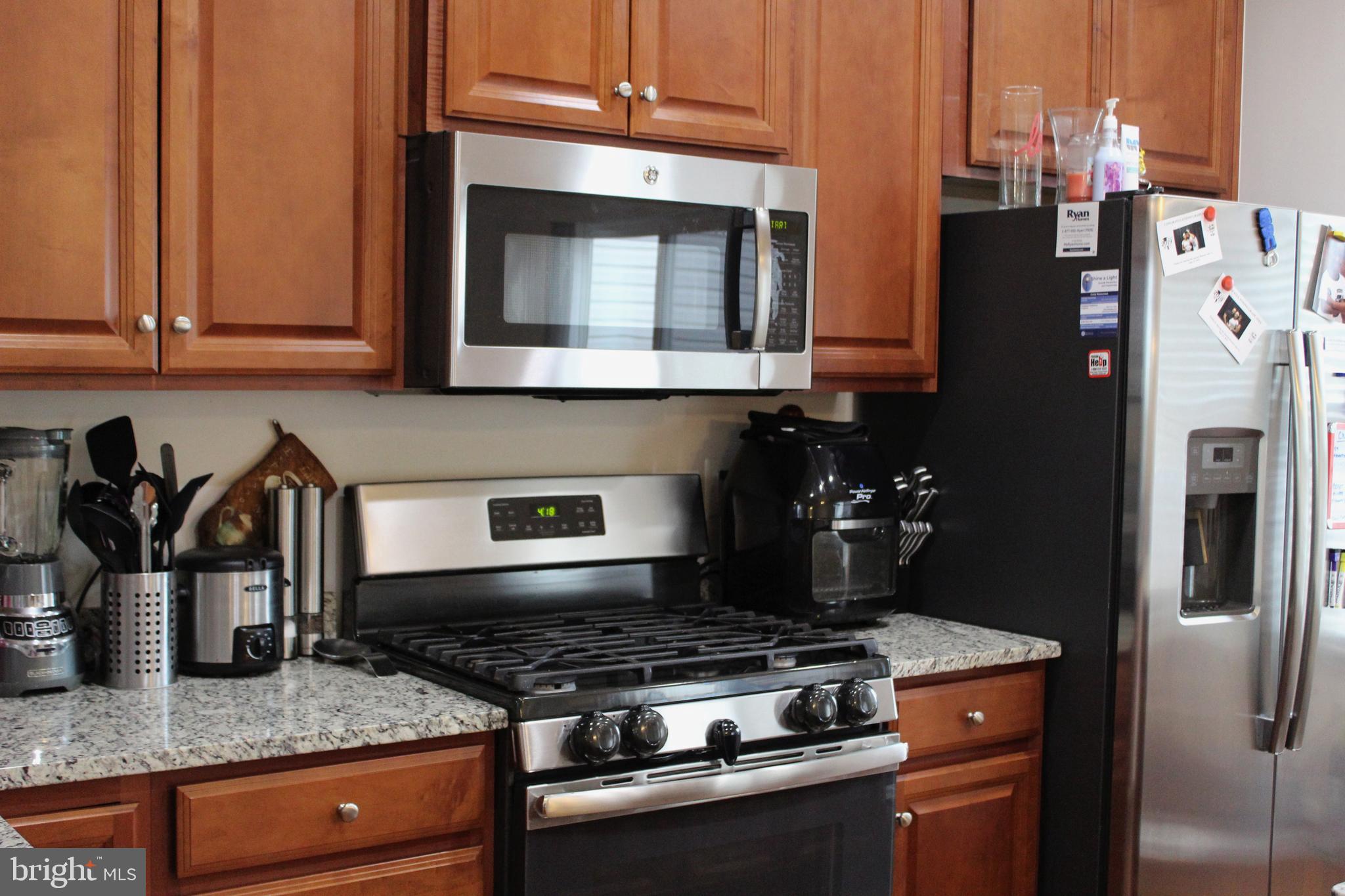 GOVERNORS ROW - Residential