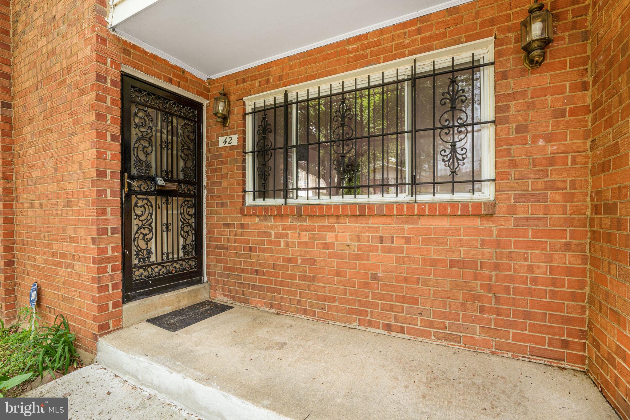 42 BRANDYWINE STREET SW