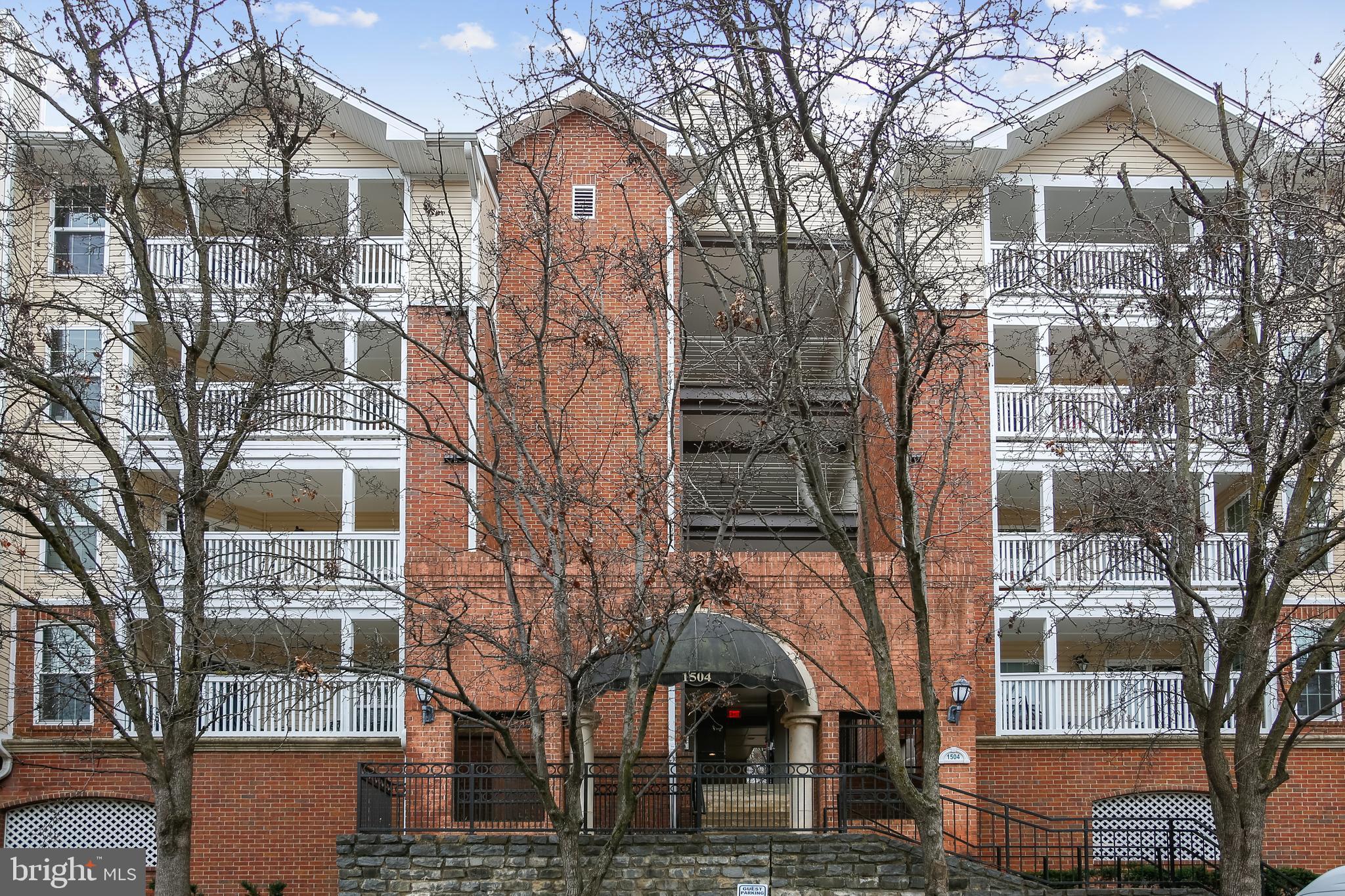 FOUNTAINS AT MCLEAN - Residential