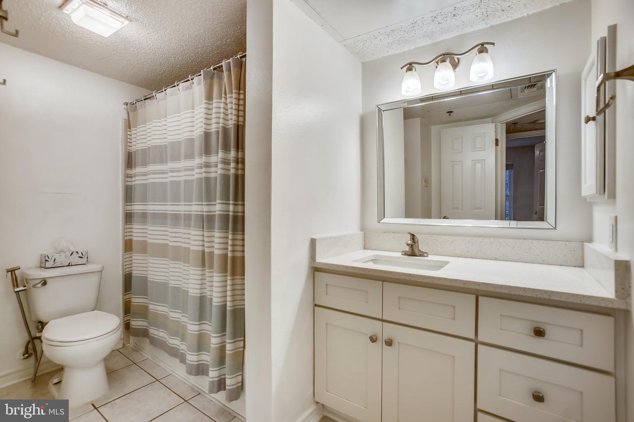 FOUNTAINS AT MCLEAN - Residential