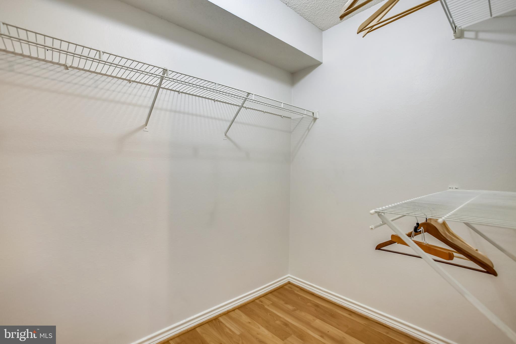 FOUNTAINS AT MCLEAN - Residential