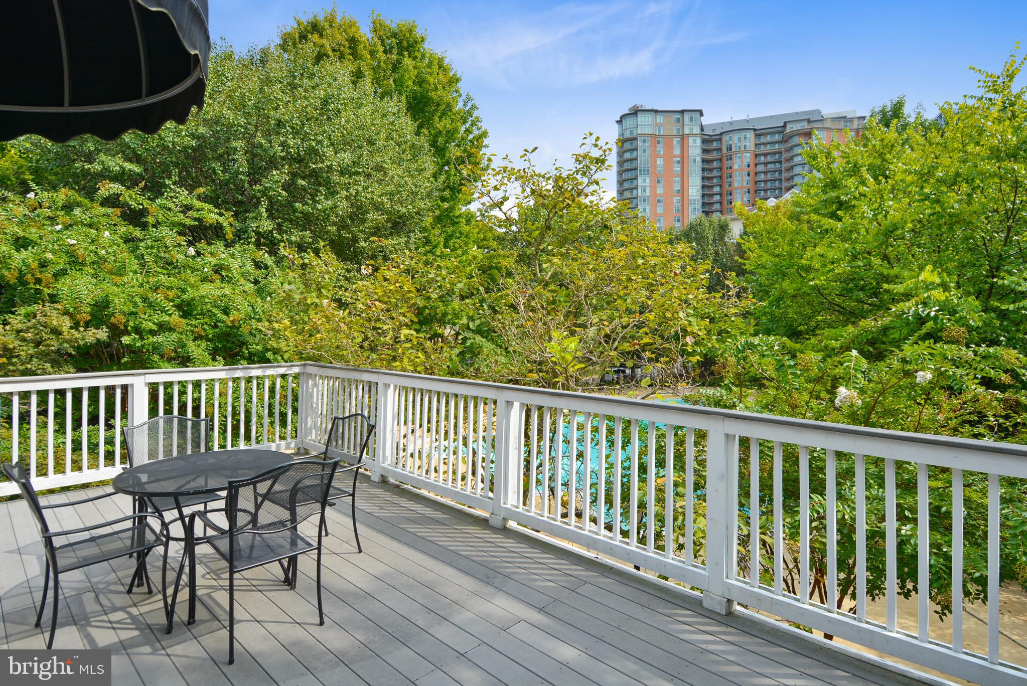 FOUNTAINS AT MCLEAN - Residential