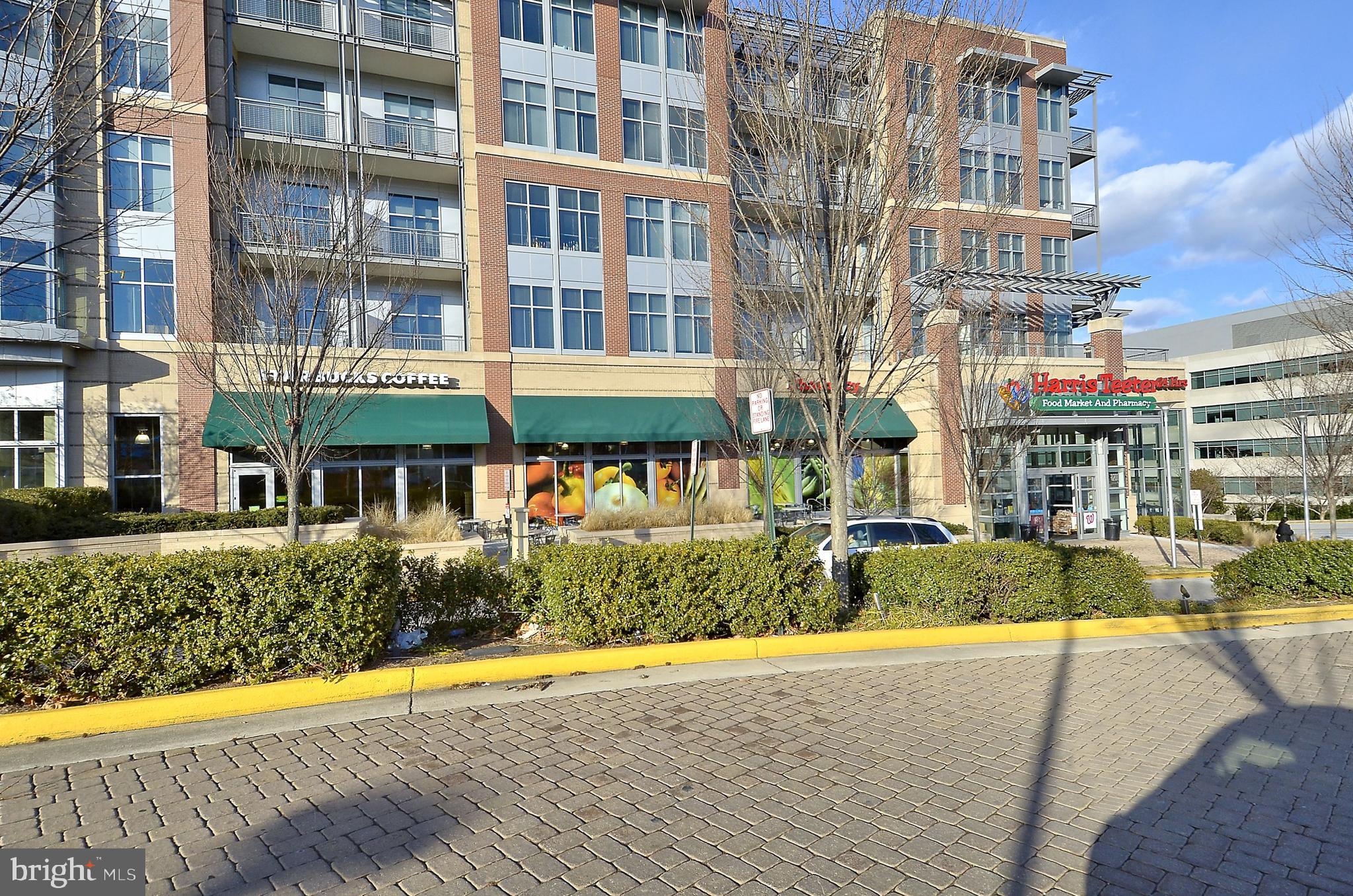 FOUNTAINS AT MCLEAN - Residential