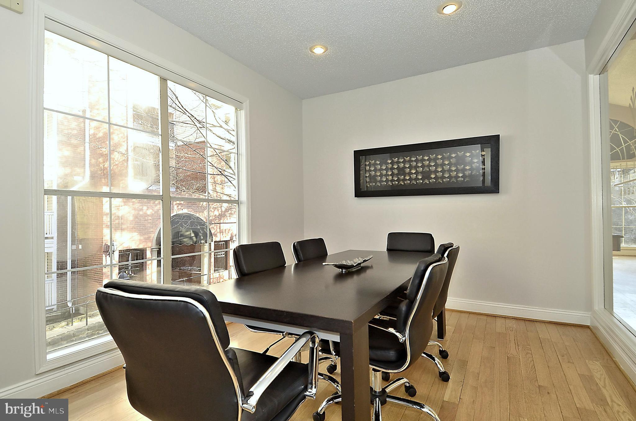 FOUNTAINS AT MCLEAN - Residential