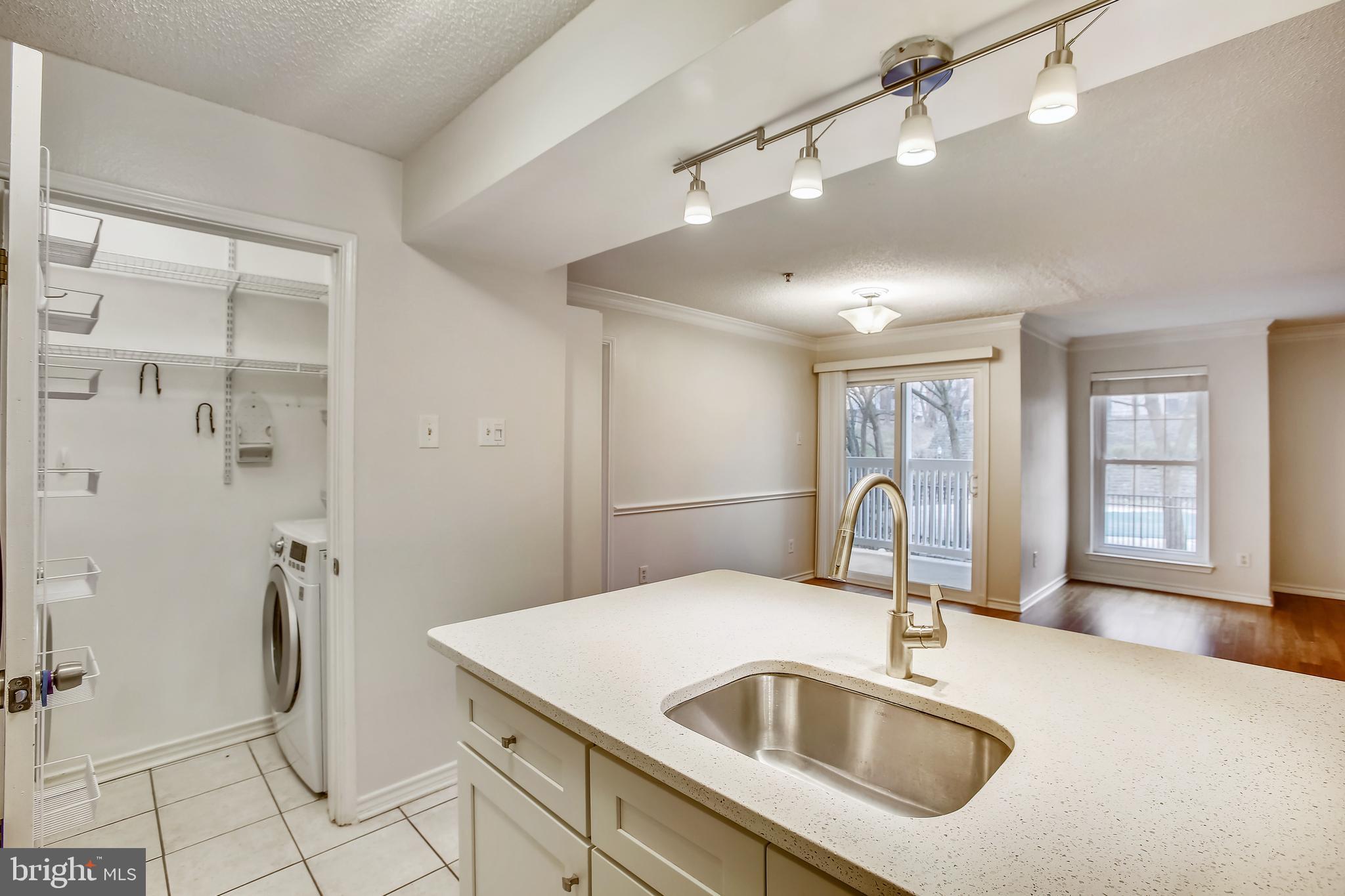 FOUNTAINS AT MCLEAN - Residential