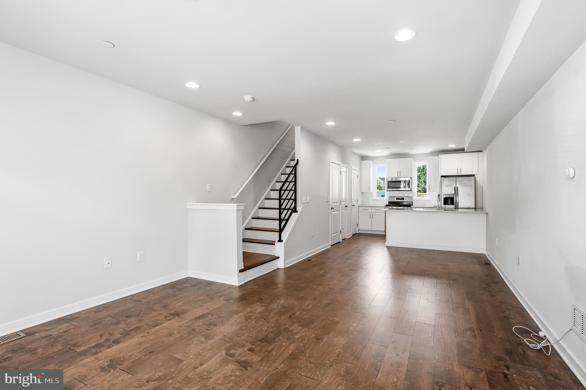 444 KINGSLEY STREET