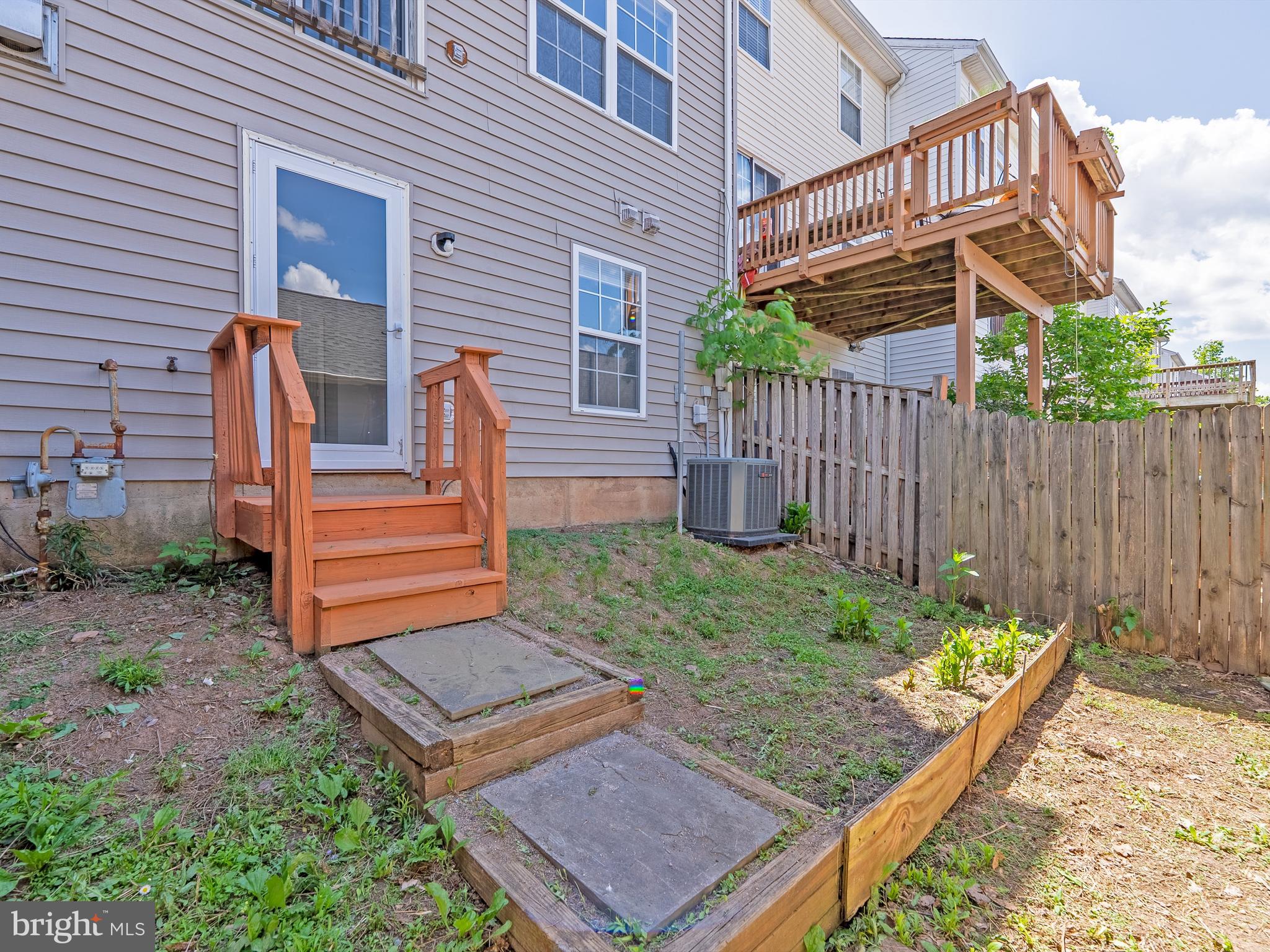 GROVEWOOD - Residential