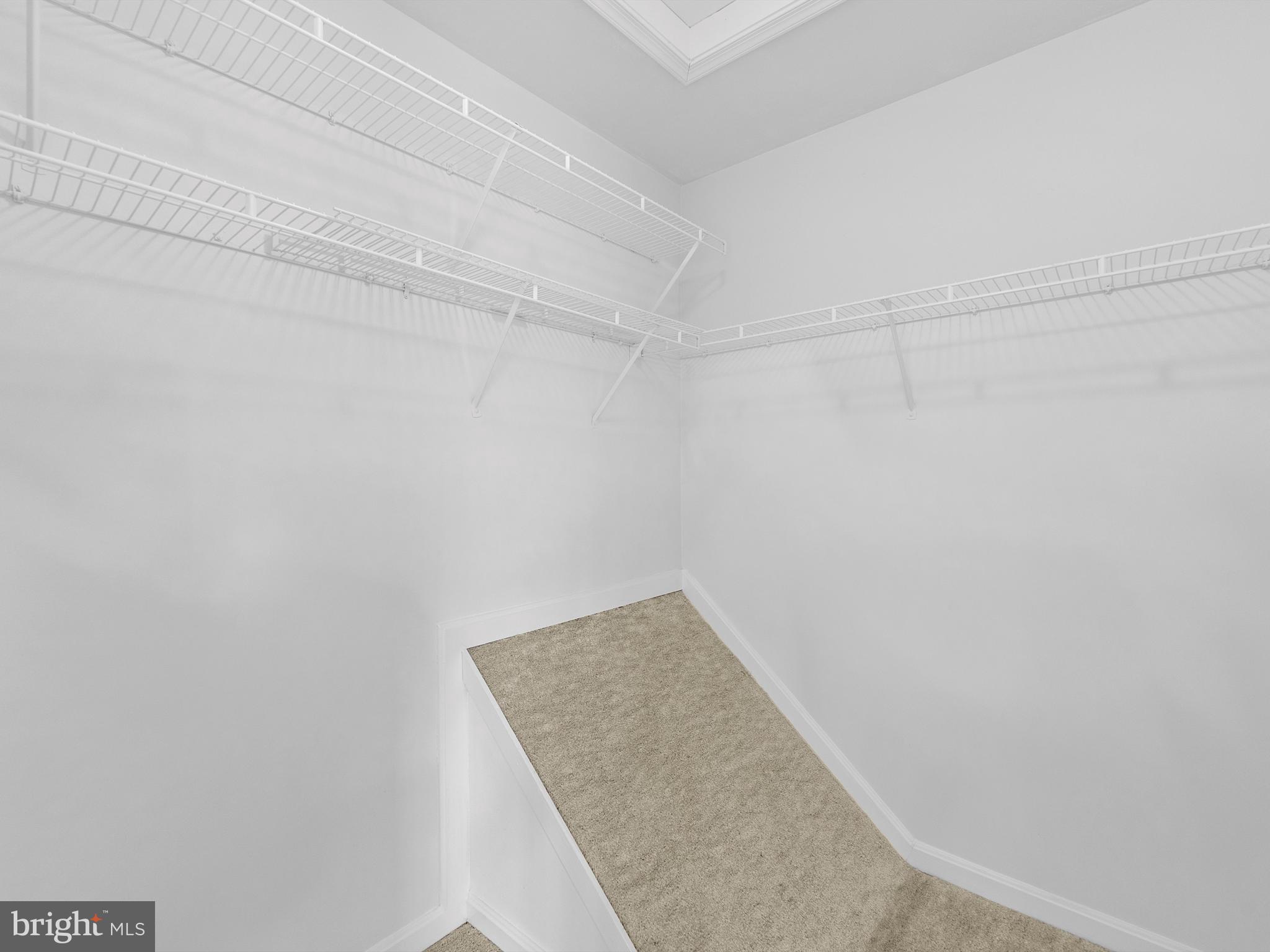 GROVEWOOD - Residential