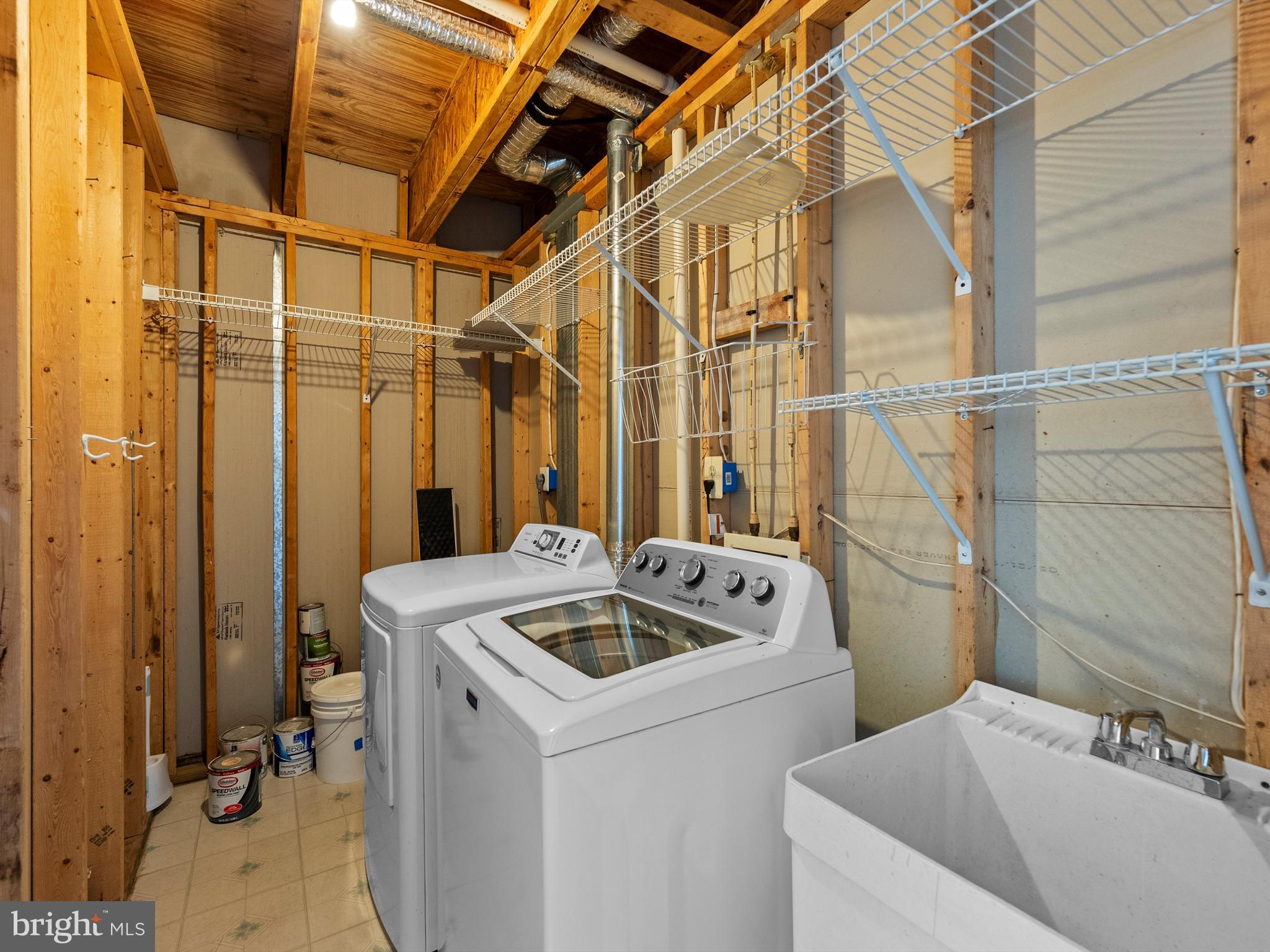 GROVEWOOD - Residential