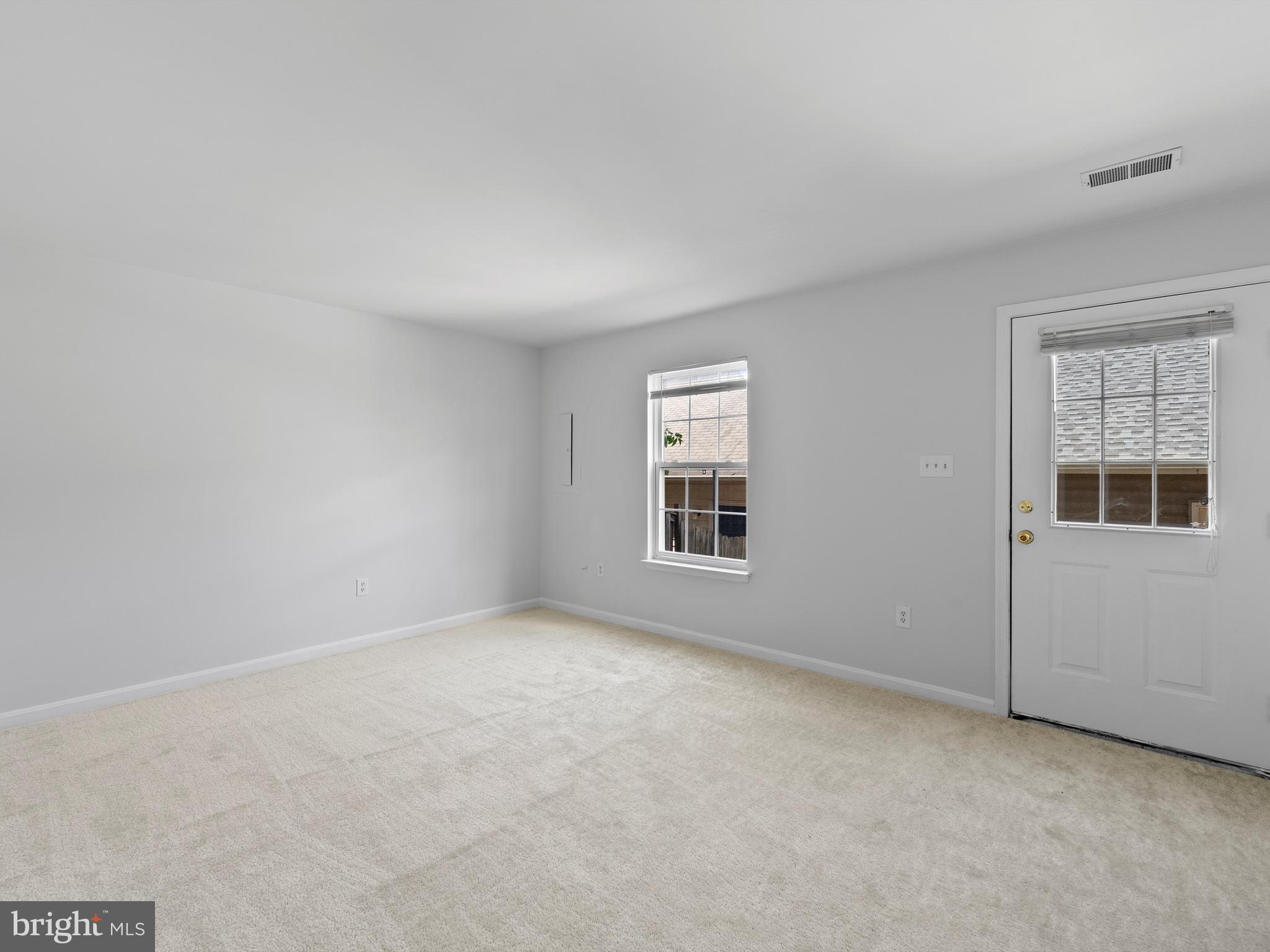 GROVEWOOD - Residential