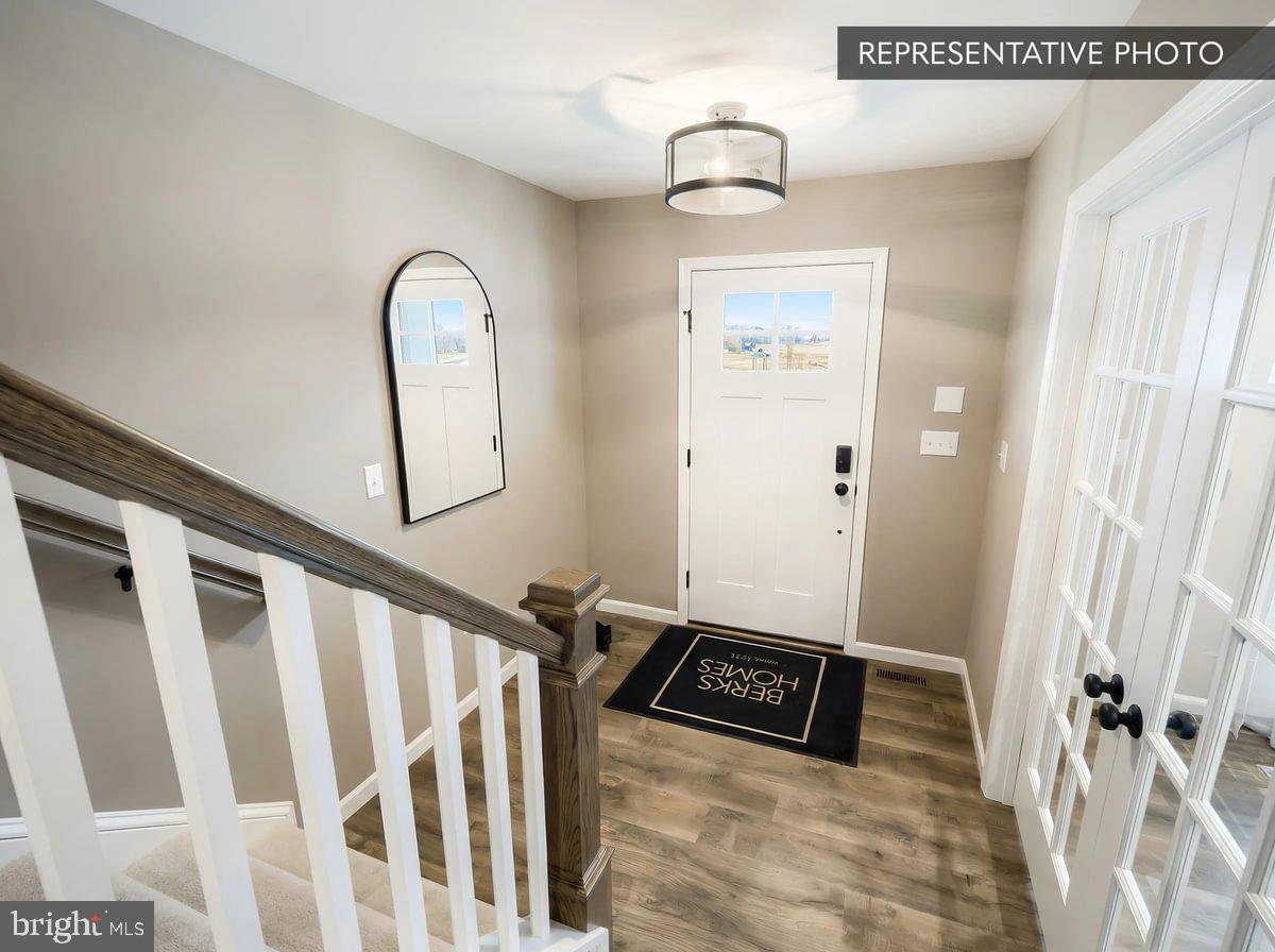 THE SEASONS - Residential