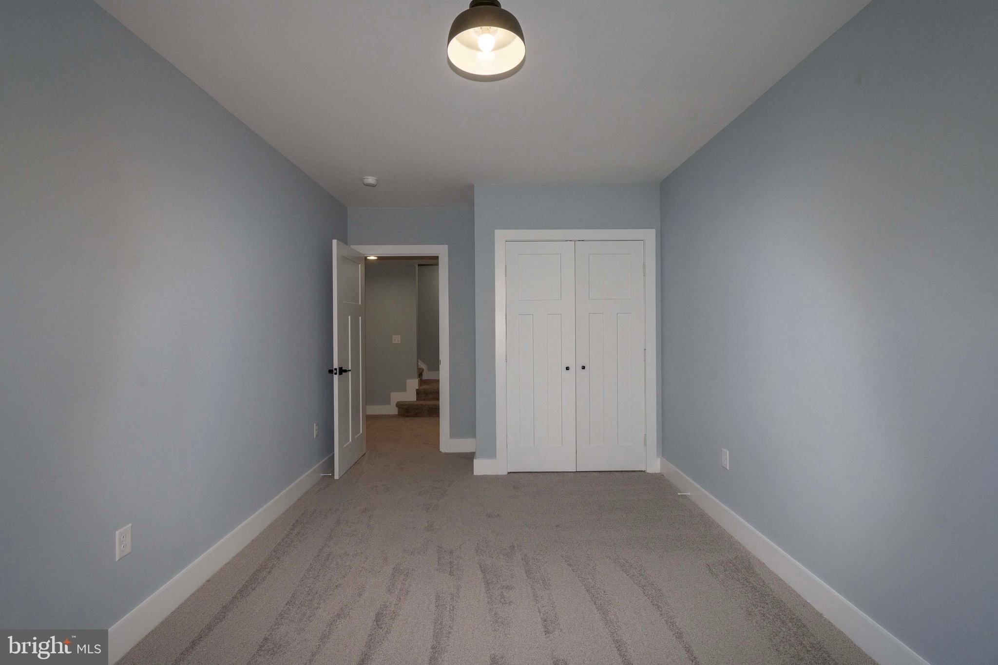 ROLLING WOODS - Residential