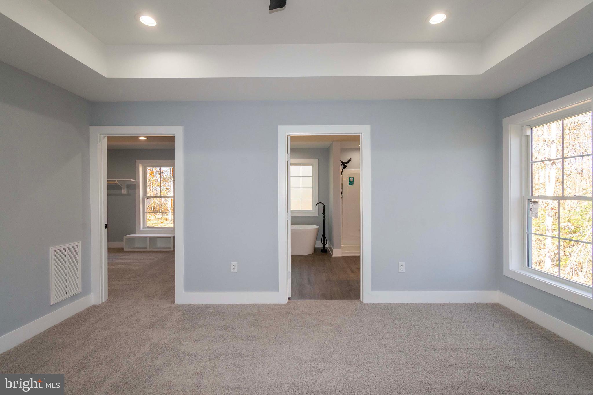 ROLLING WOODS - Residential