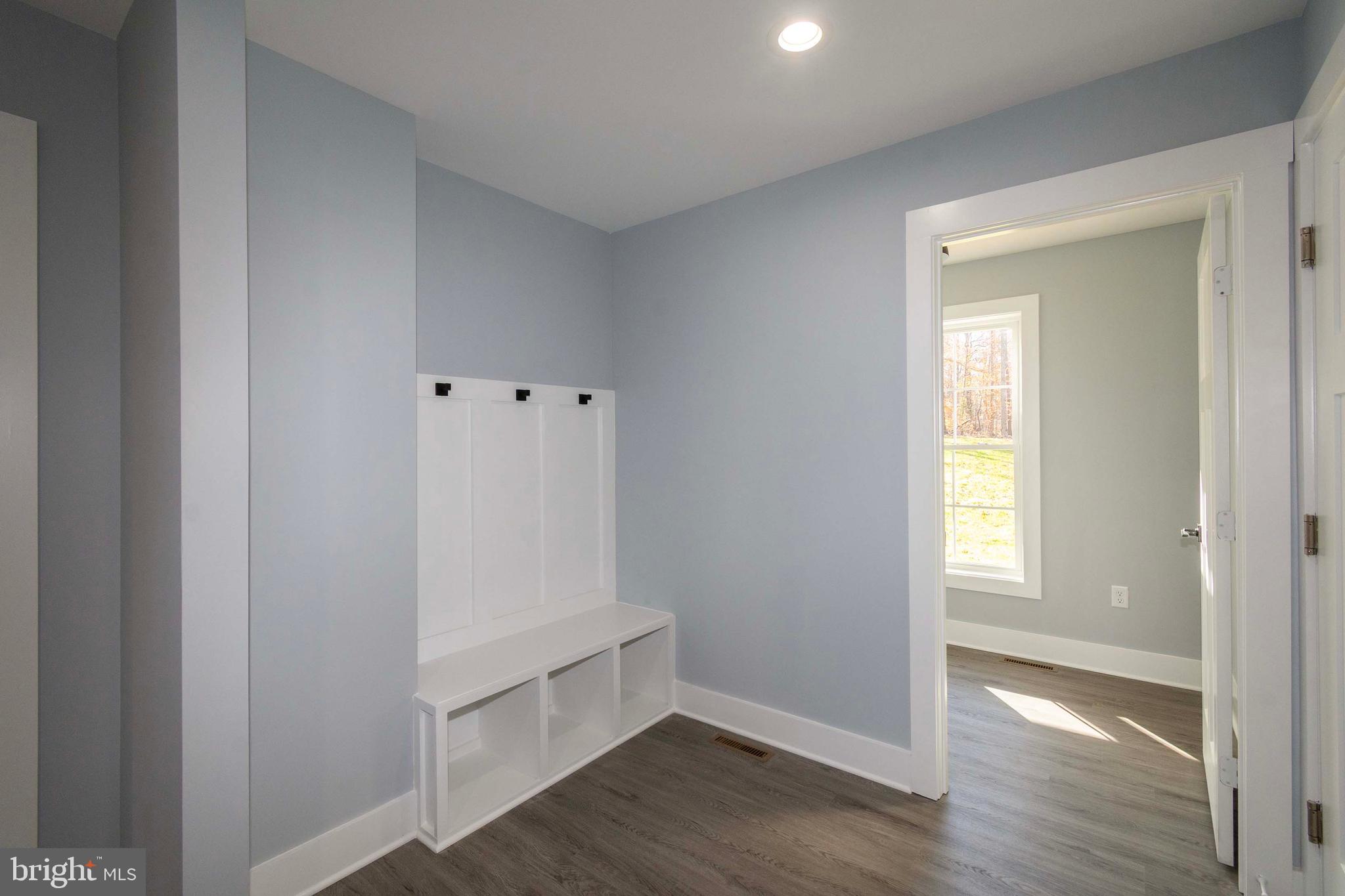 ROLLING WOODS - Residential