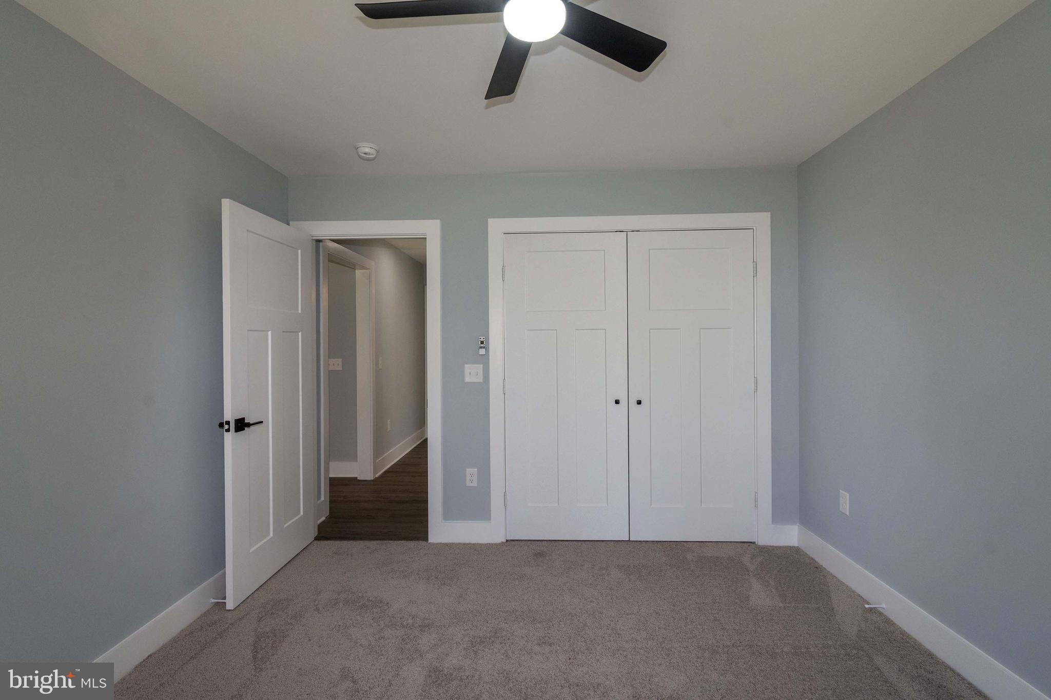 ROLLING WOODS - Residential