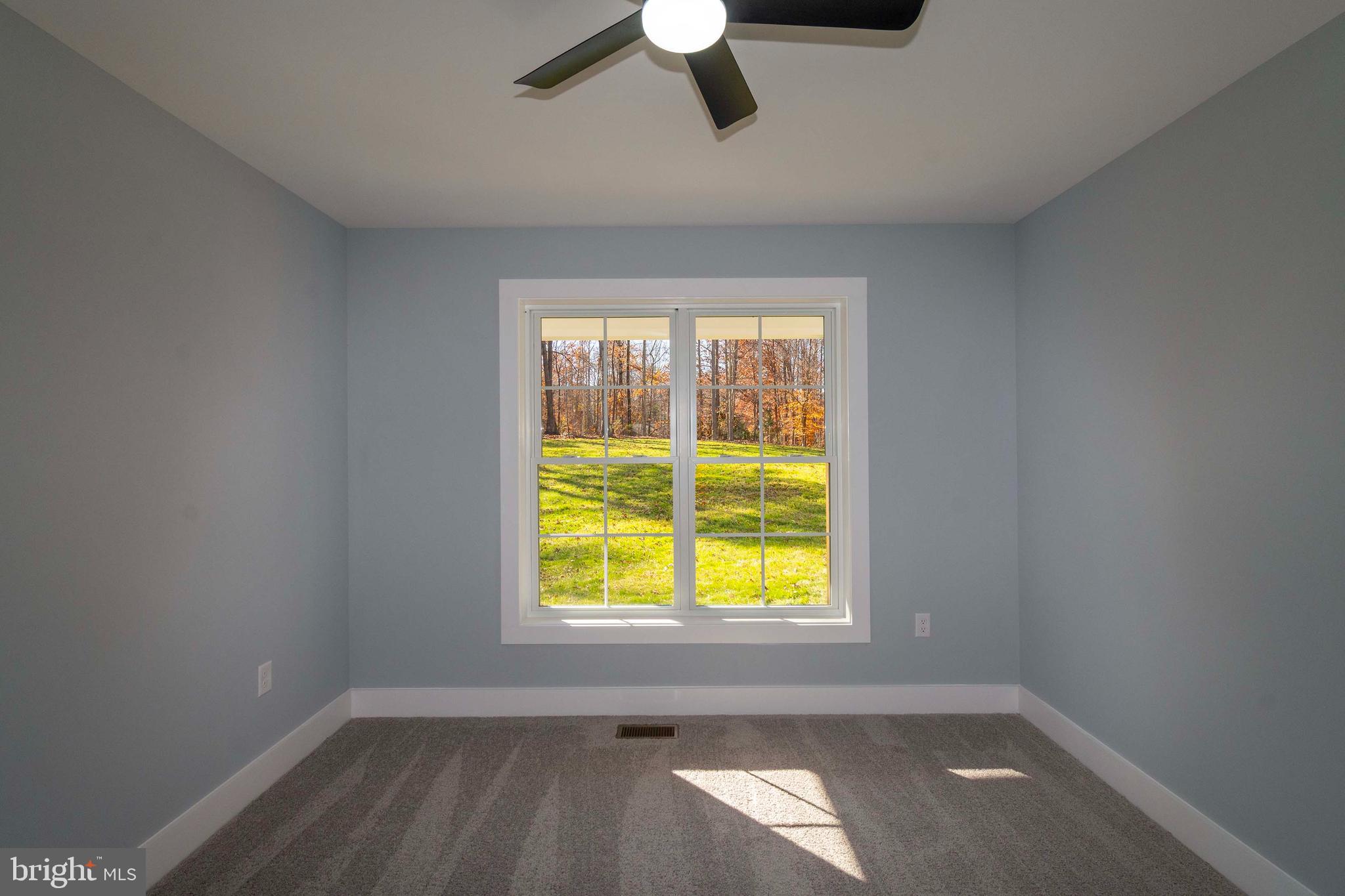 ROLLING WOODS - Residential