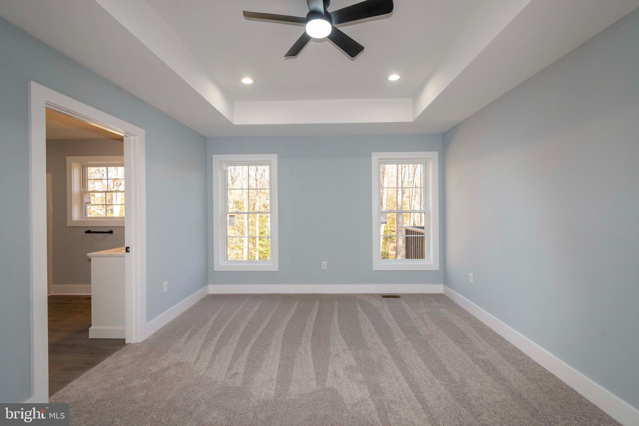 ROLLING WOODS - Residential