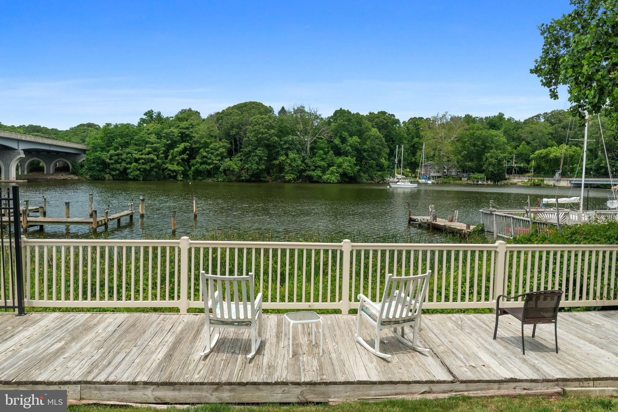 MARINERS COVE - Residential