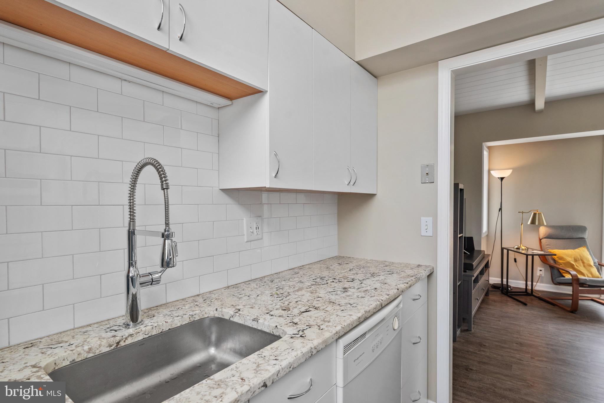 MARINERS COVE - Residential