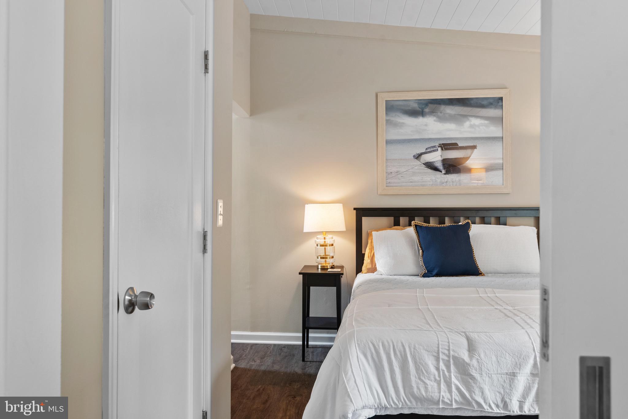MARINERS COVE - Residential