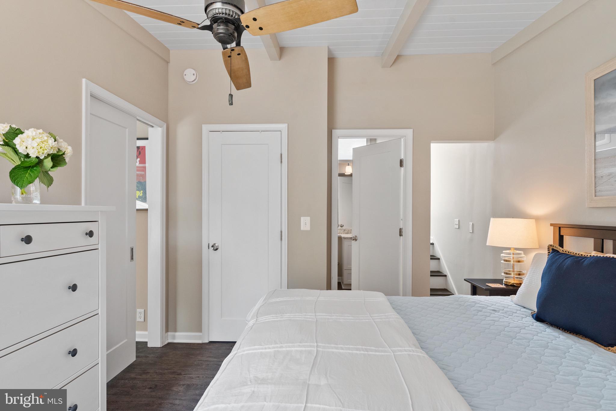 MARINERS COVE - Residential