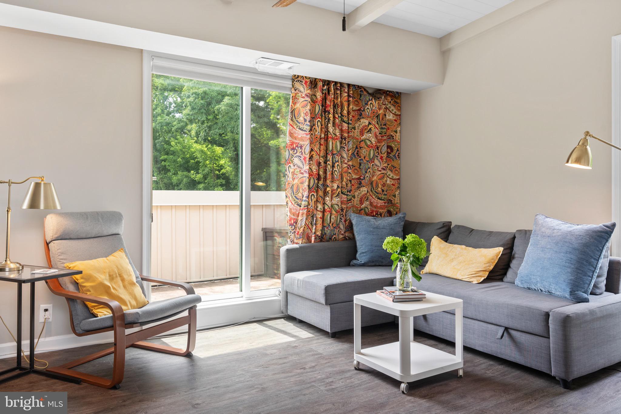 MARINERS COVE - Residential