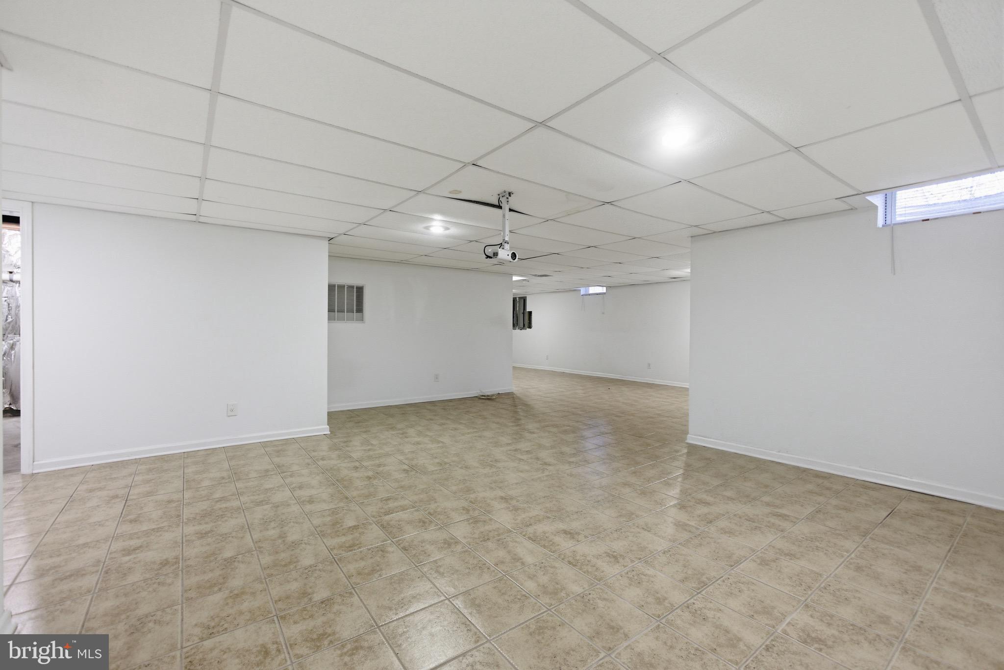 SEVERN - Residential Lease